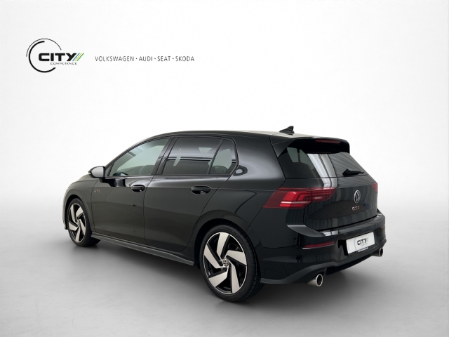 VW Golf 8 2.0 TSI GTI Black Style DSG-image-2
