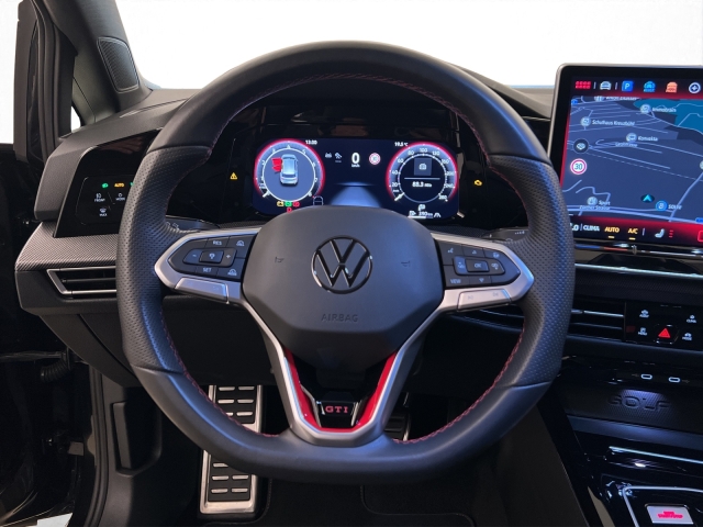 VW Golf 8 2.0 TSI GTI Black Style DSG-image-8