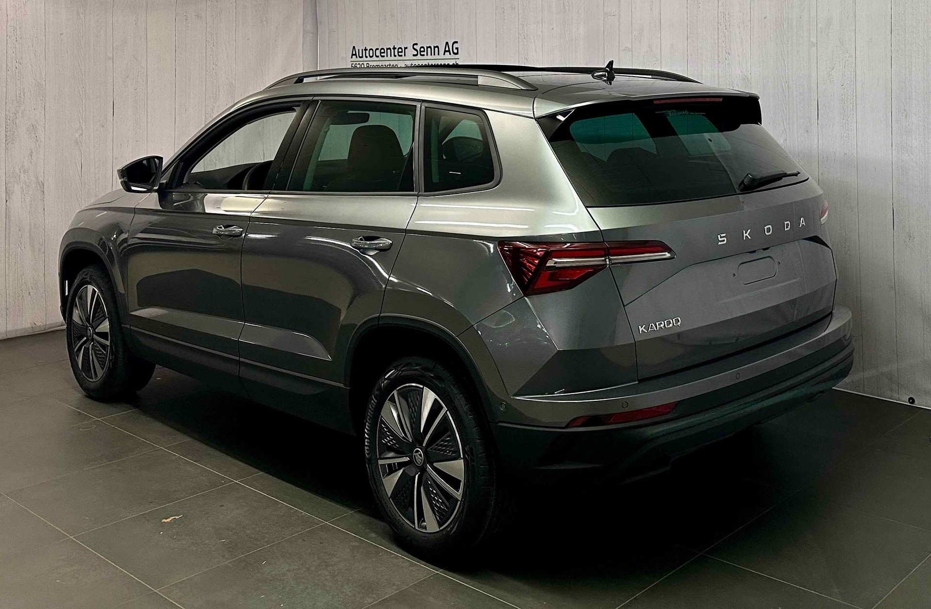 SKODA Karoq 1.5 TSI Dynamic DSG-image-3