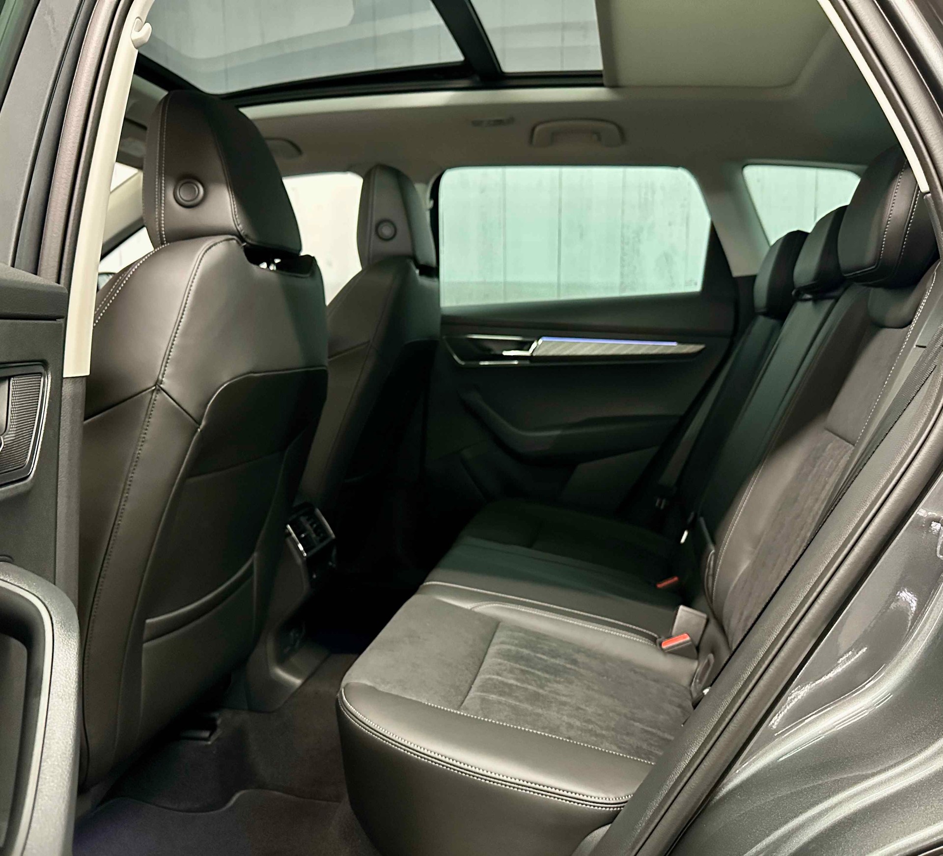 SKODA Karoq 1.5 TSI Dynamic DSG-image-6