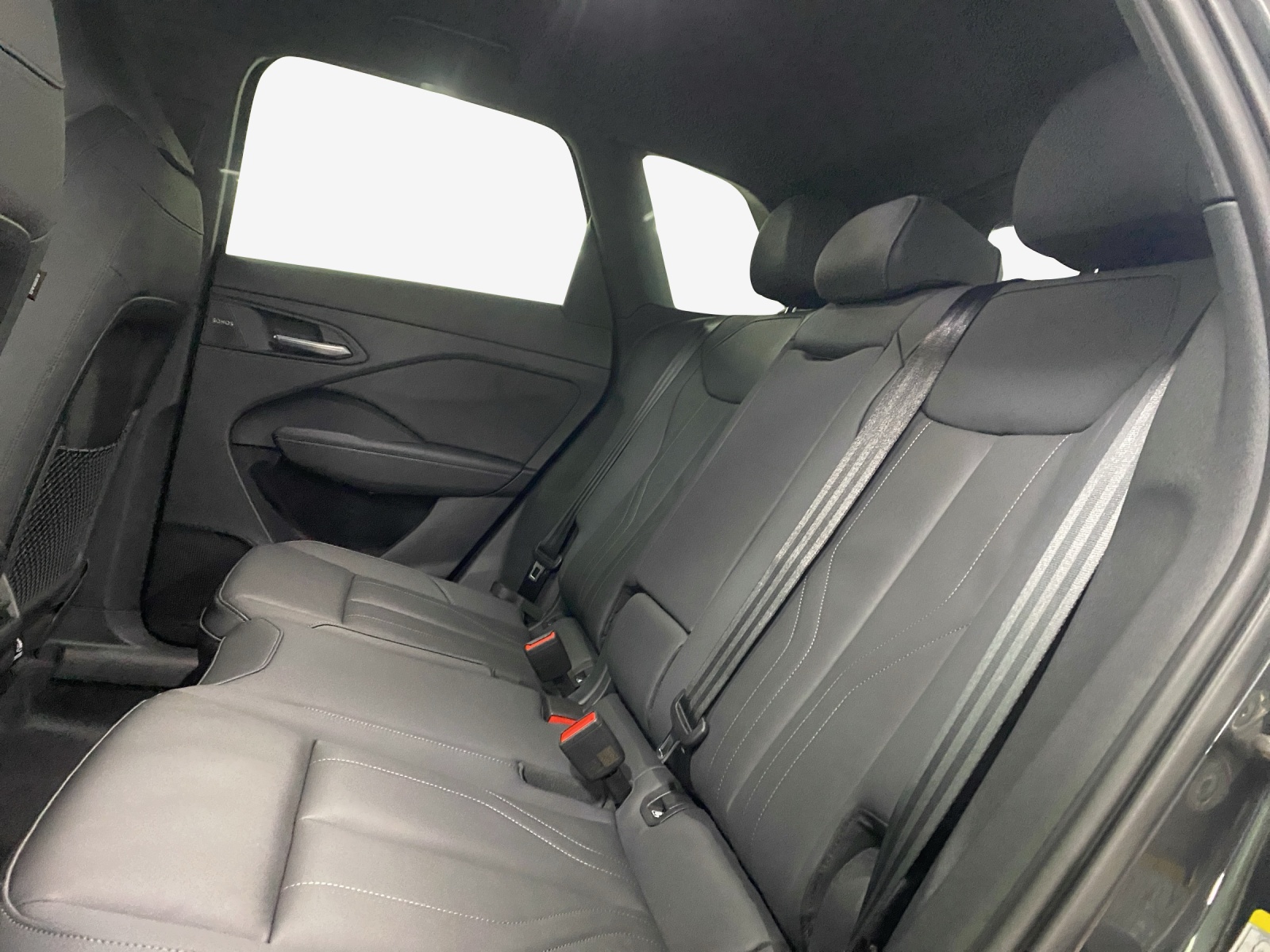 AUDI Q3 SUV 110 kW TFSI S tronic-image-11