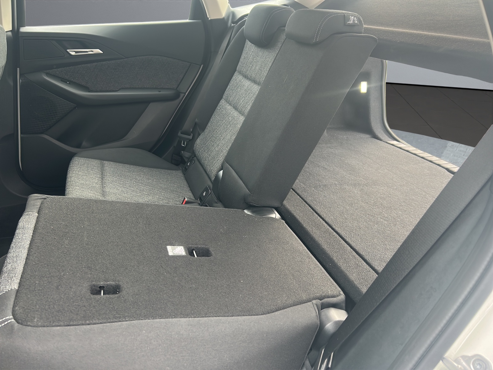 BMW 218d Active Tourer DKG-image-16