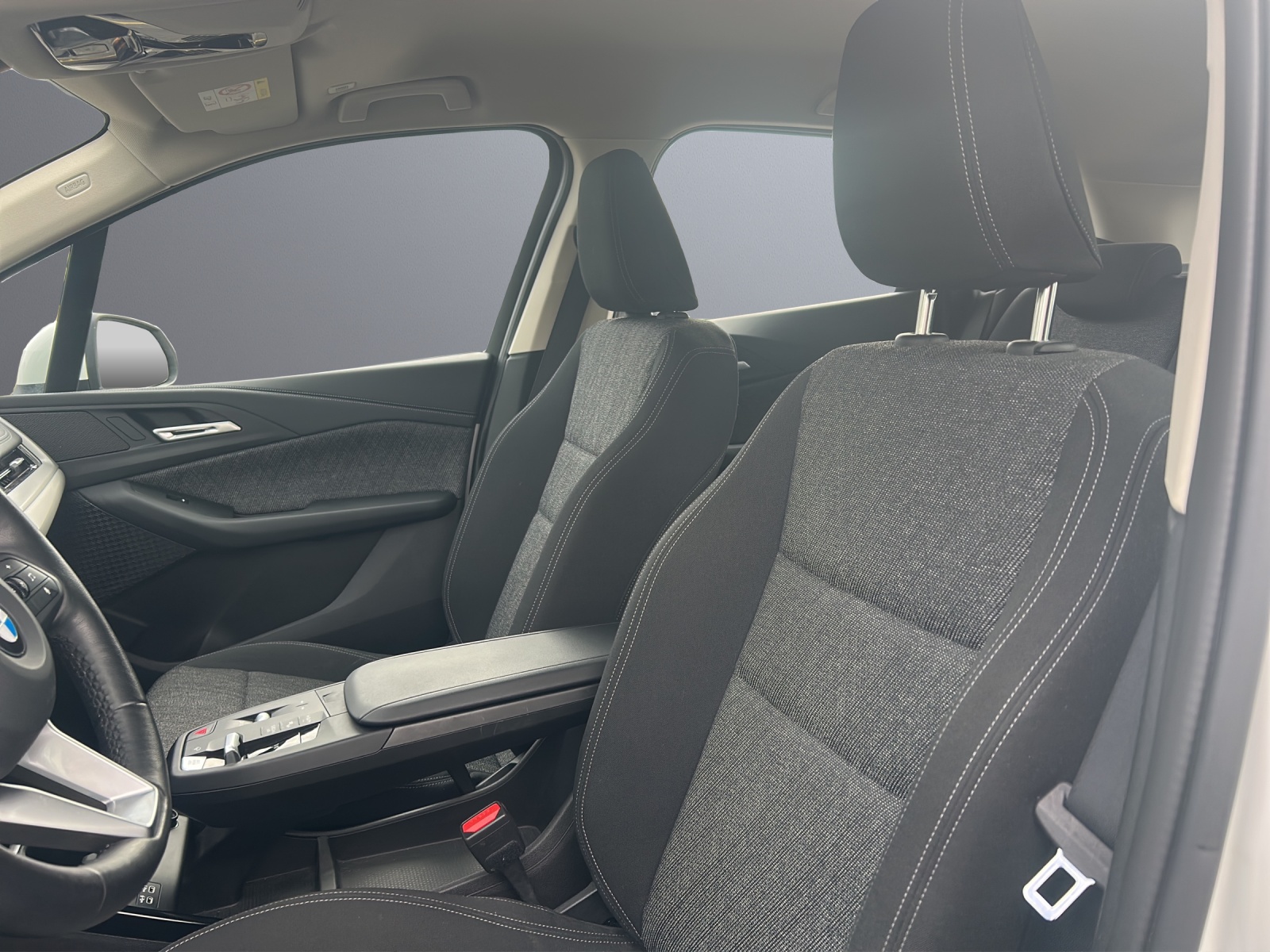 BMW 218d Active Tourer DKG-image-23
