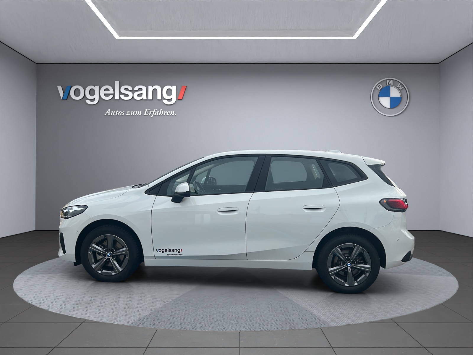 BMW 218d Active Tourer DKG-image-2