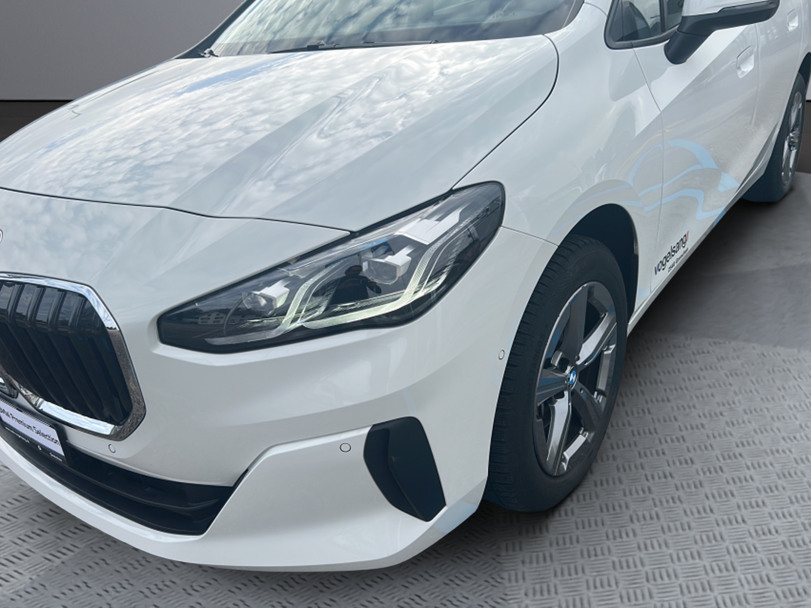 BMW 218d Active Tourer DKG-image-10