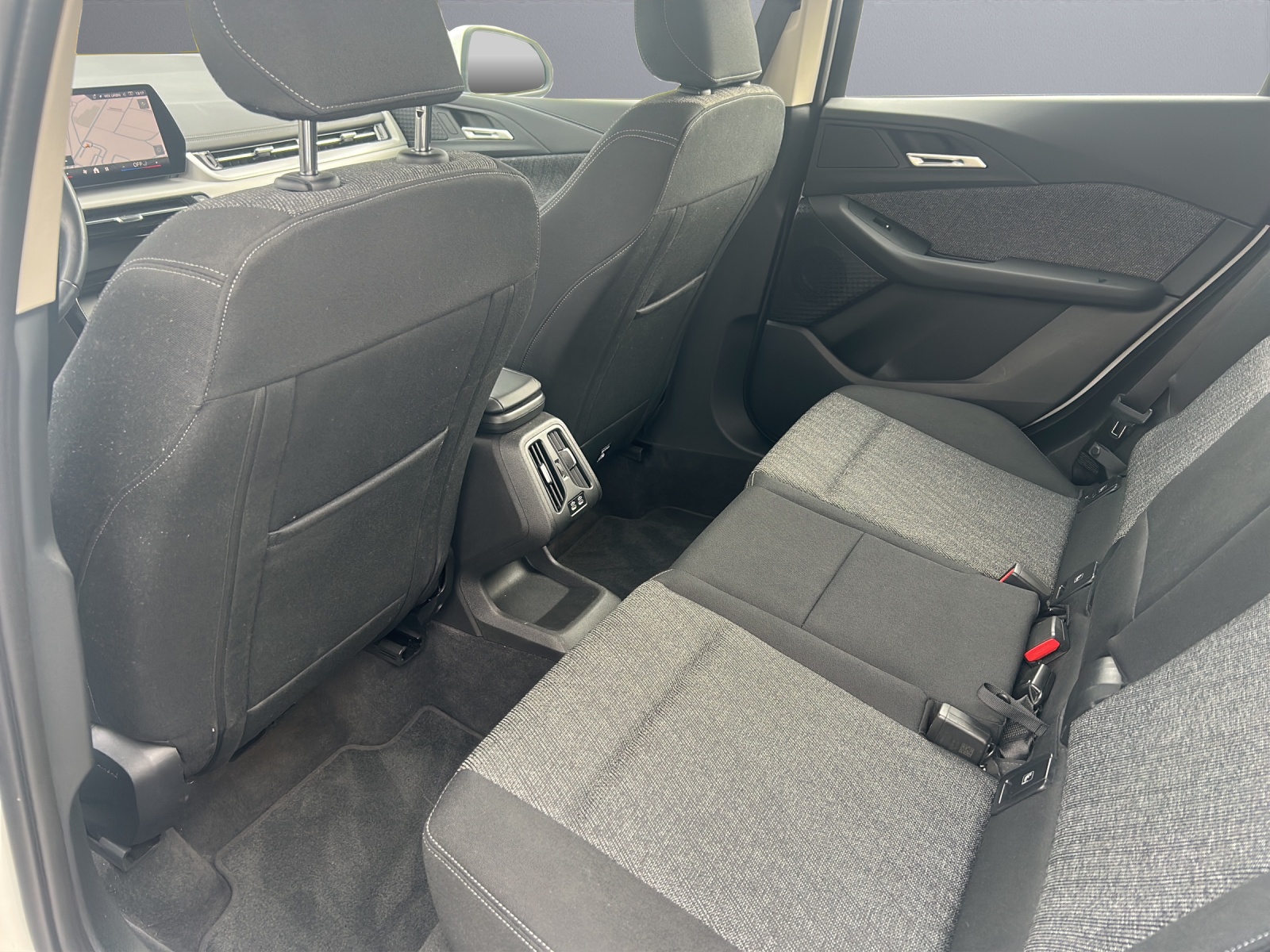 BMW 218d Active Tourer DKG-image-21