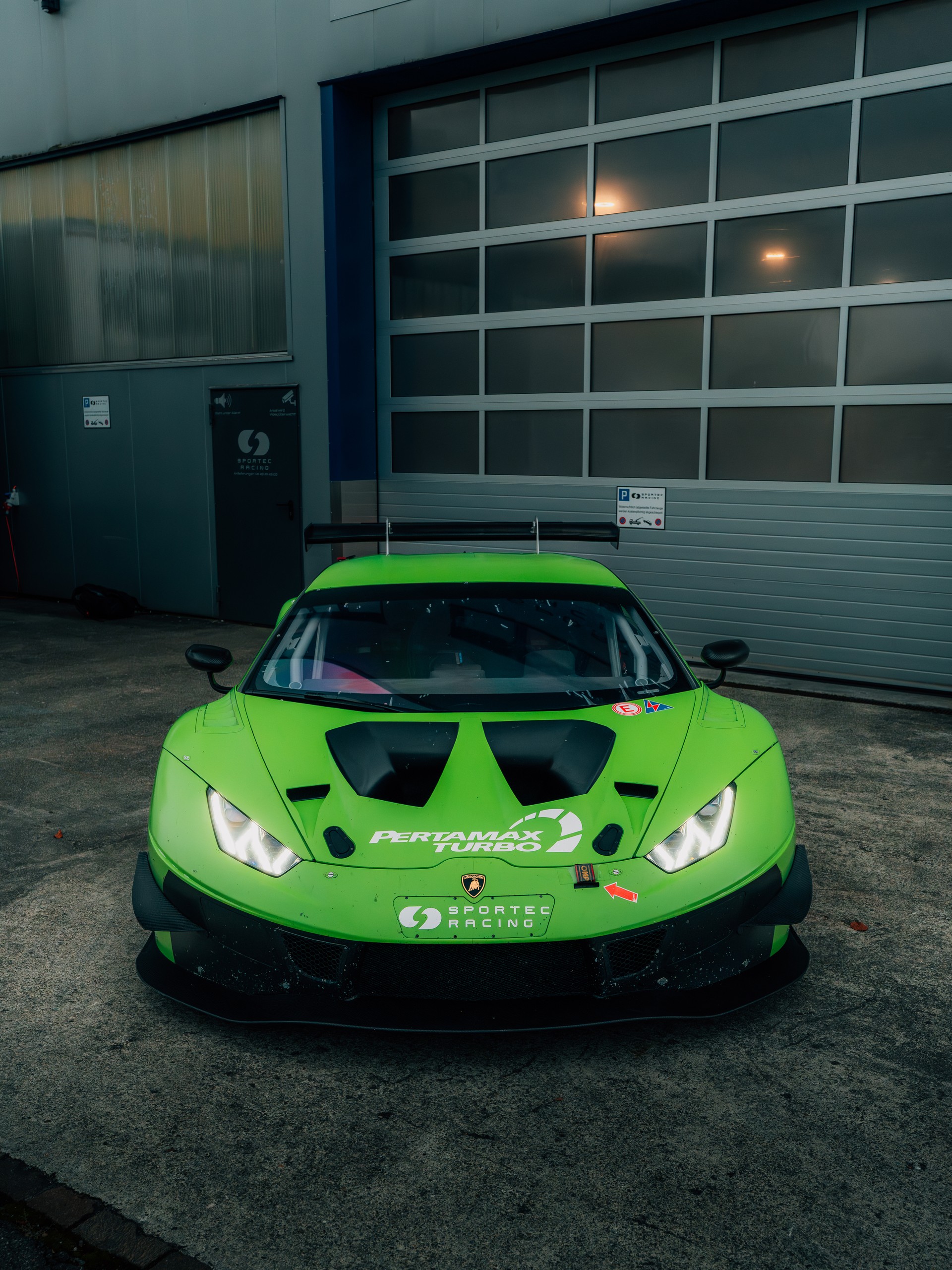 LAMBORGHINI GT3 EVO Rennversion-image-4
