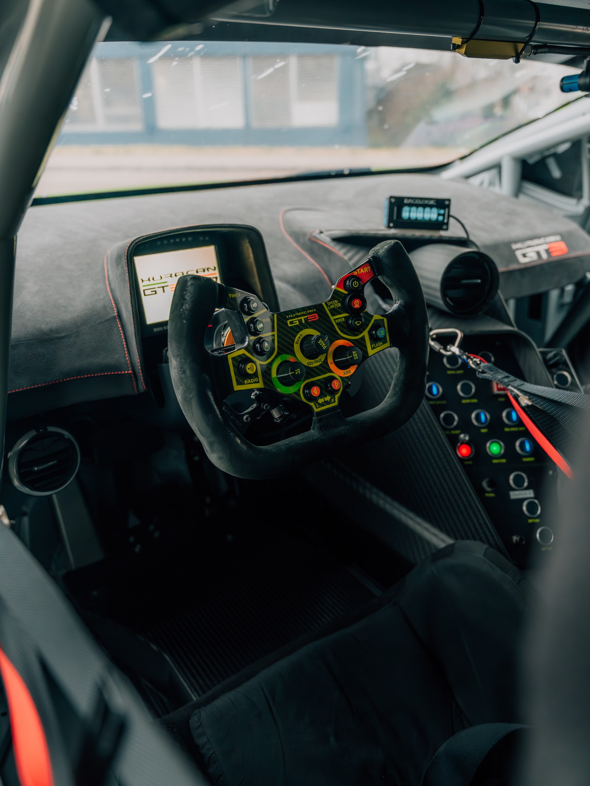 LAMBORGHINI GT3 EVO Rennversion-image-9