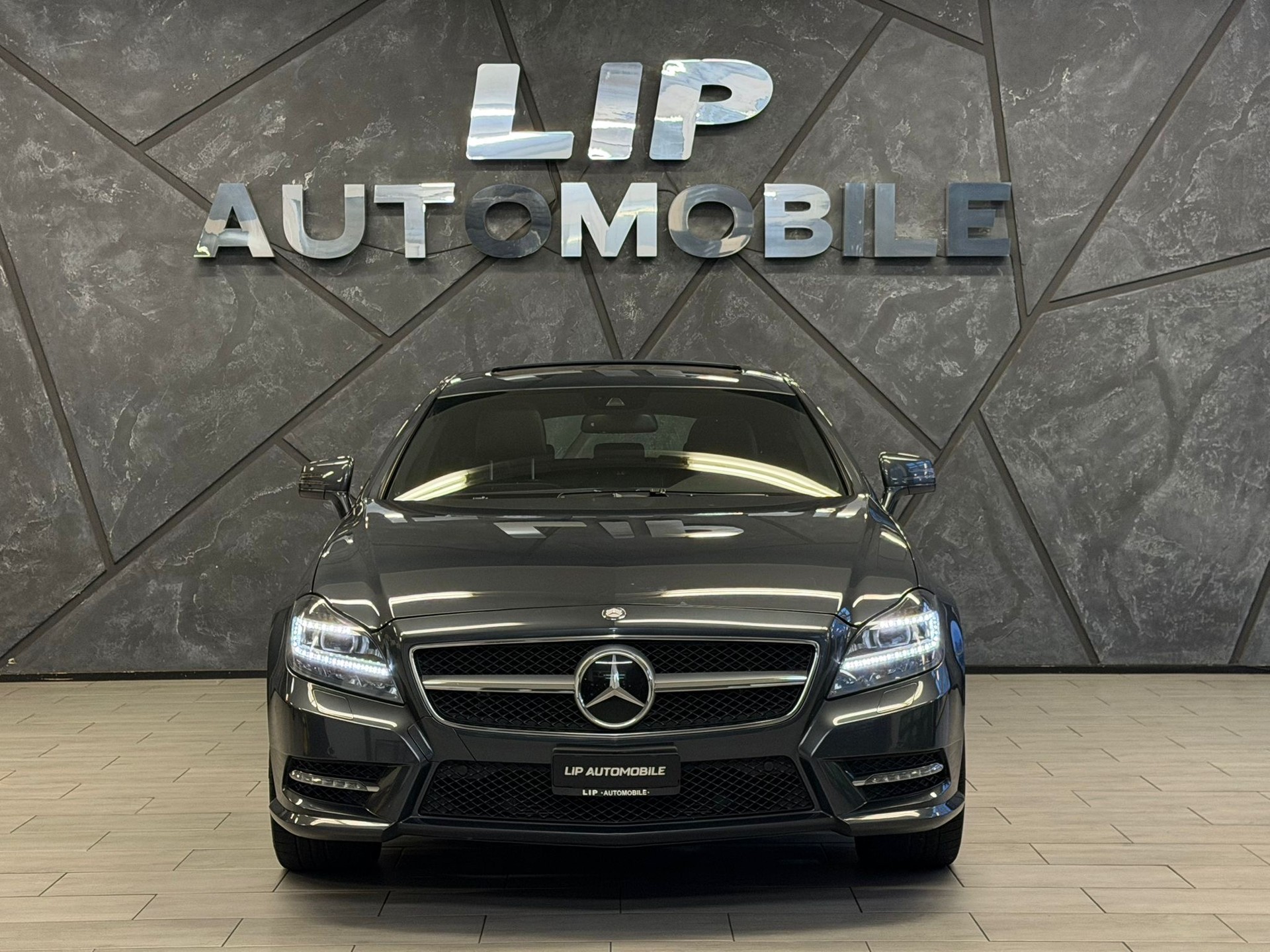 MERCEDES-BENZ CLS Shooting Brake 500 Executive 4Matic 7G-Tronic AMG-Line-image-1
