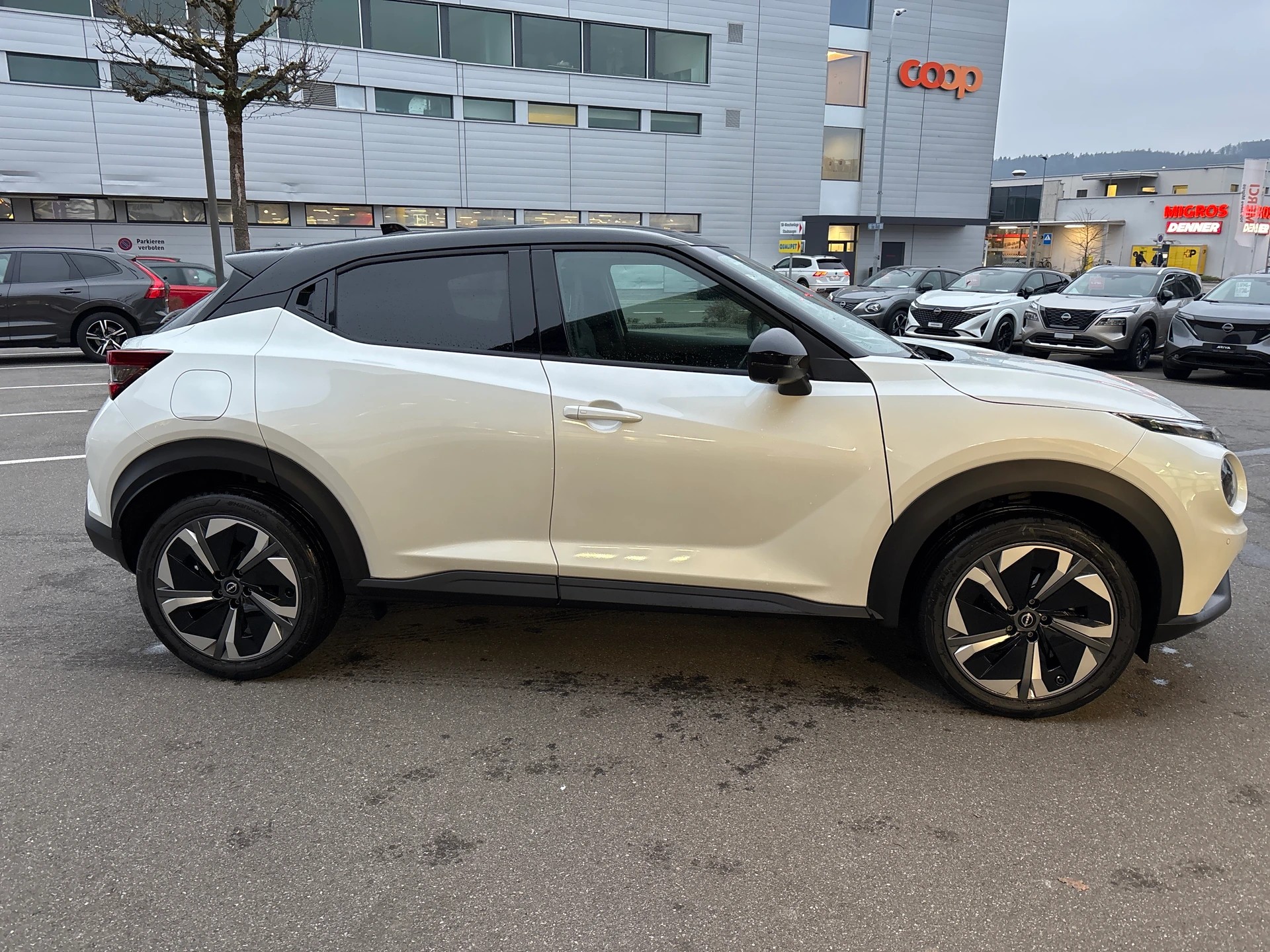 NISSAN Juke 1.6 FHEV Tekna-image-4