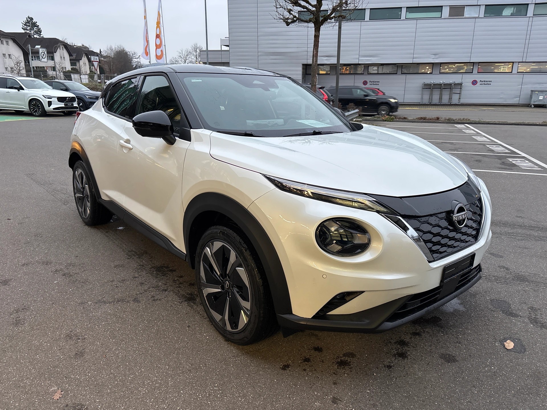 NISSAN Juke 1.6 FHEV Tekna-image-3
