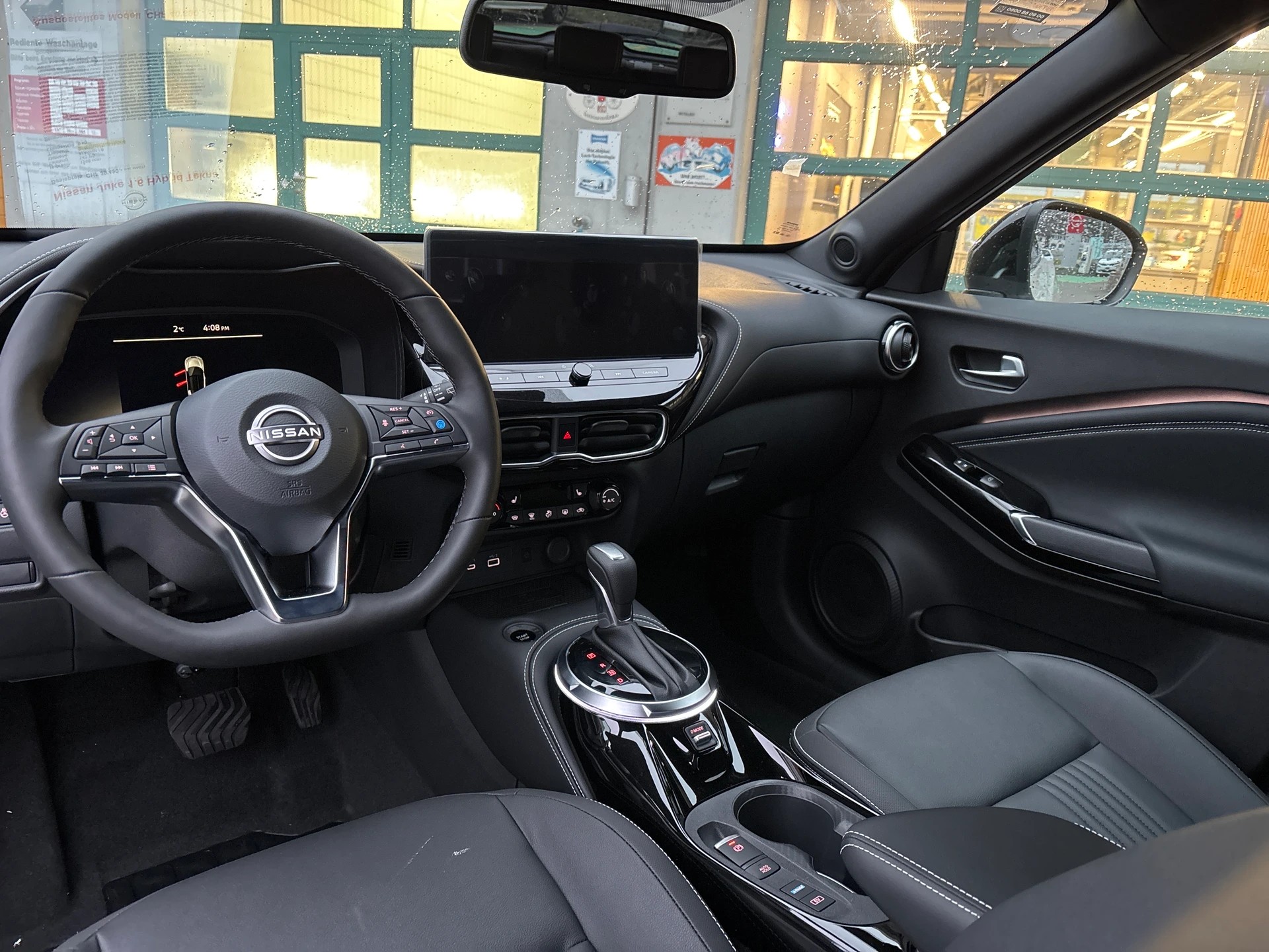 NISSAN Juke 1.6 FHEV Tekna-image-9