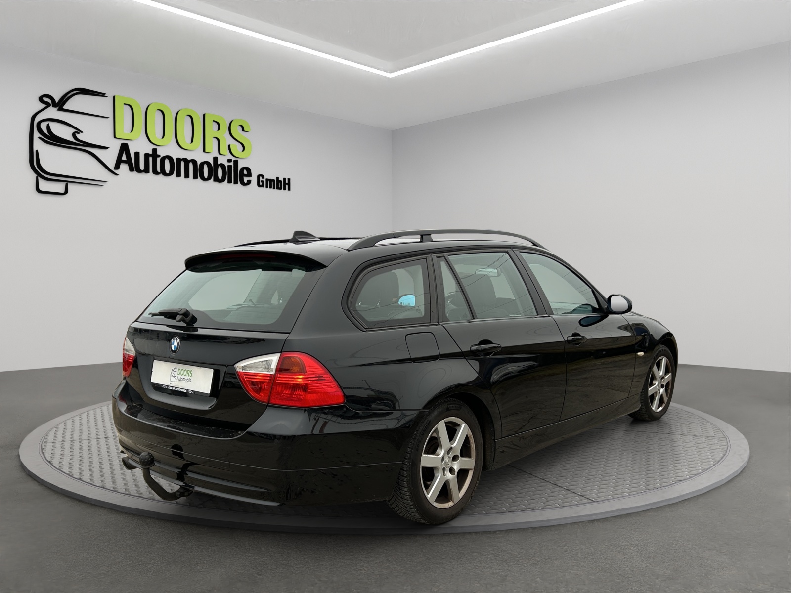 BMW 318i Touring Steptronic-image-2