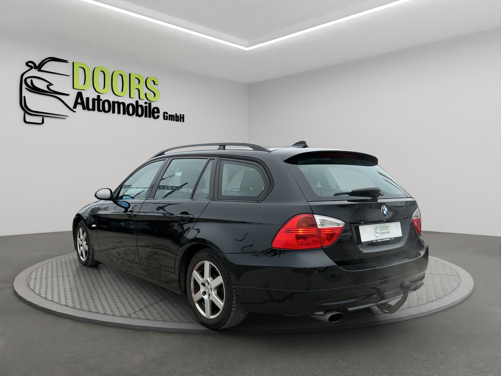 BMW 318i Touring Steptronic-image-3