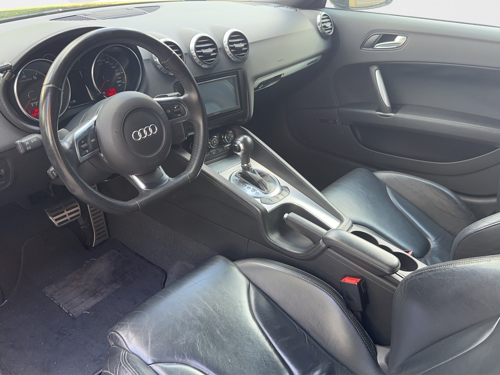 AUDI TT Coupé 3.2 quattro S-LINE-image-8