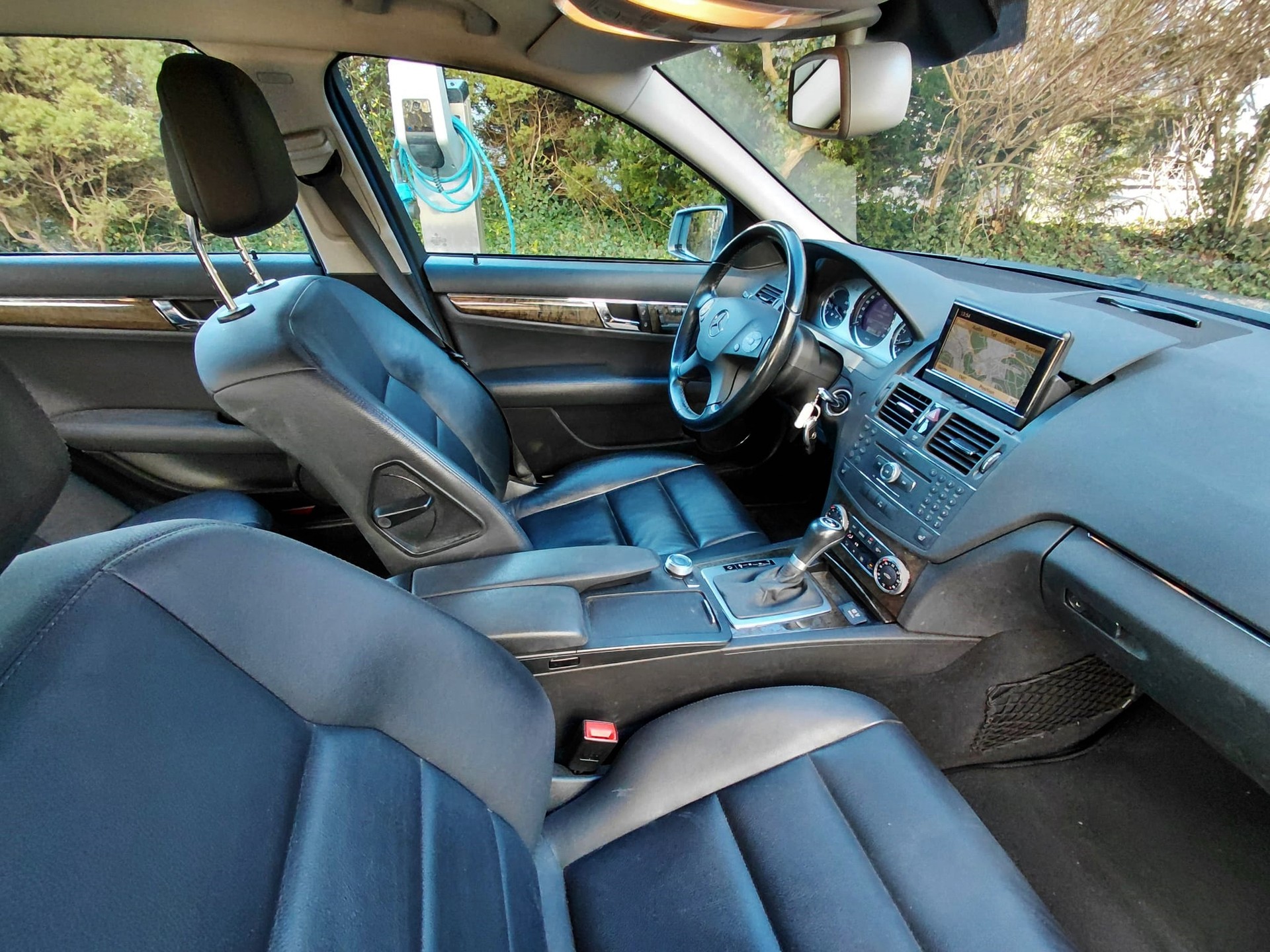 MERCEDES-BENZ C 300 (280) Elégance 4Matic 7G-Tronic-image-6