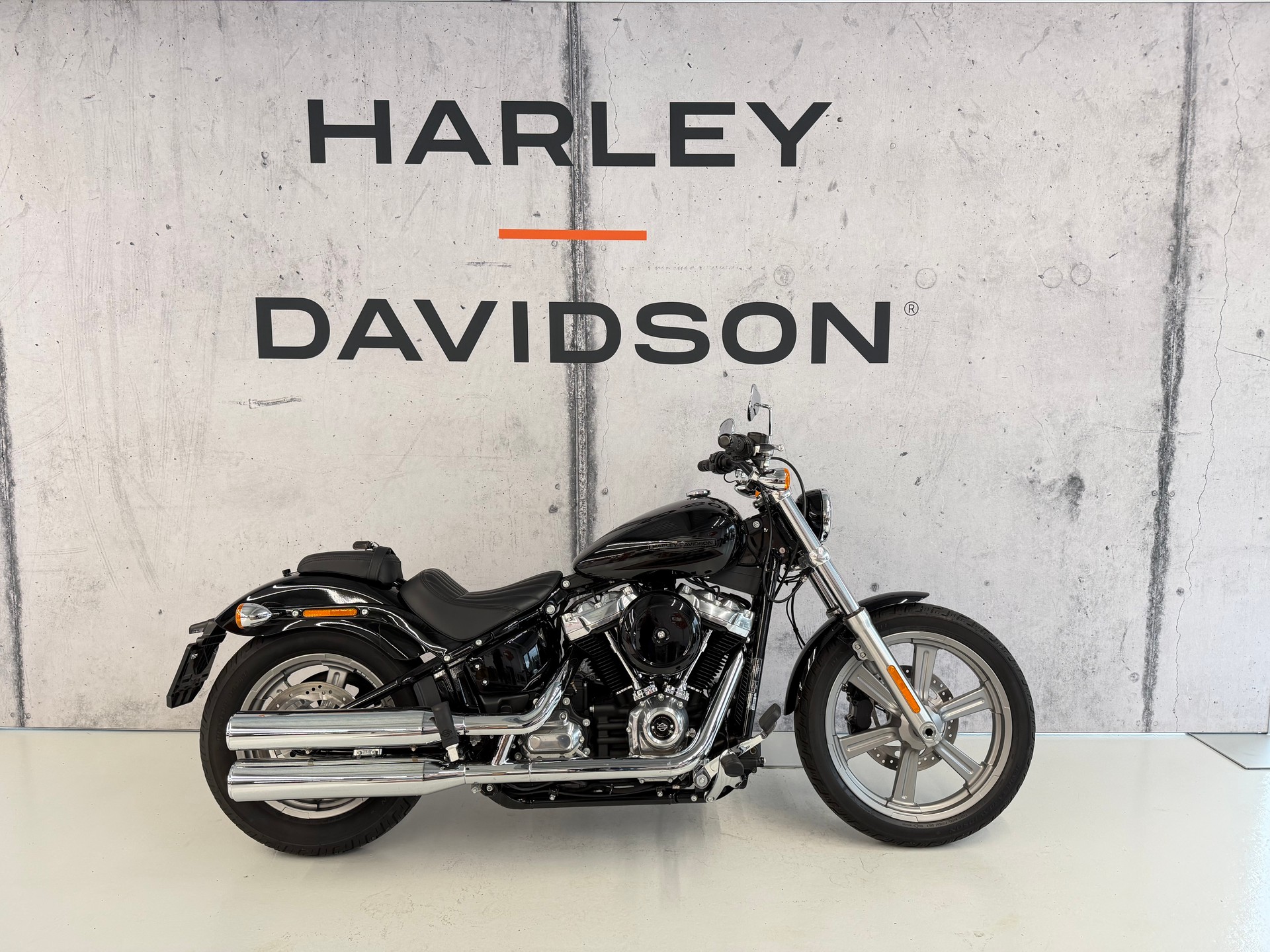 HARLEY-DAVIDSON FXST Softail Standard 107
