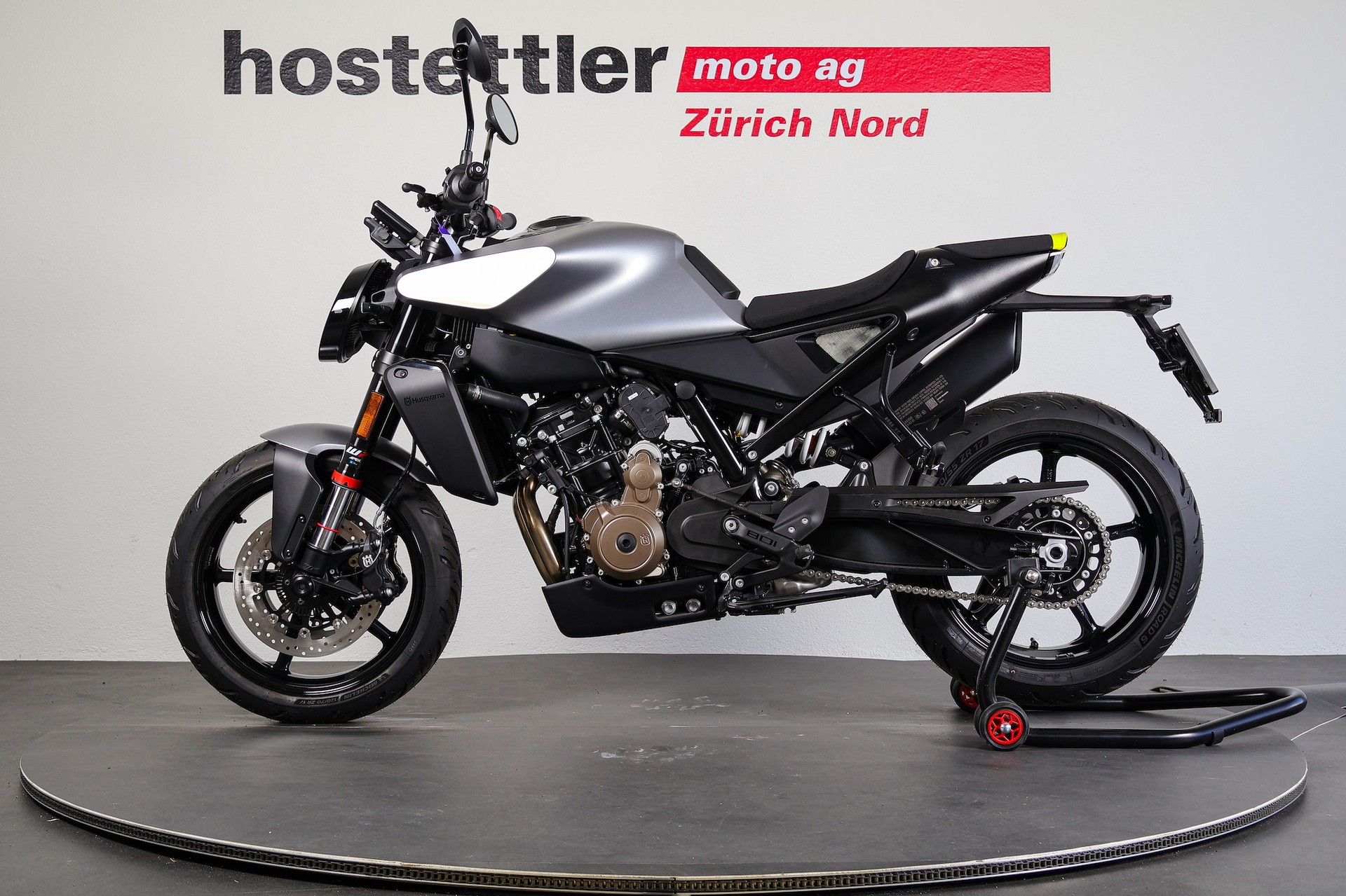 HUSQVARNA 801 Vitpilen L-image-4