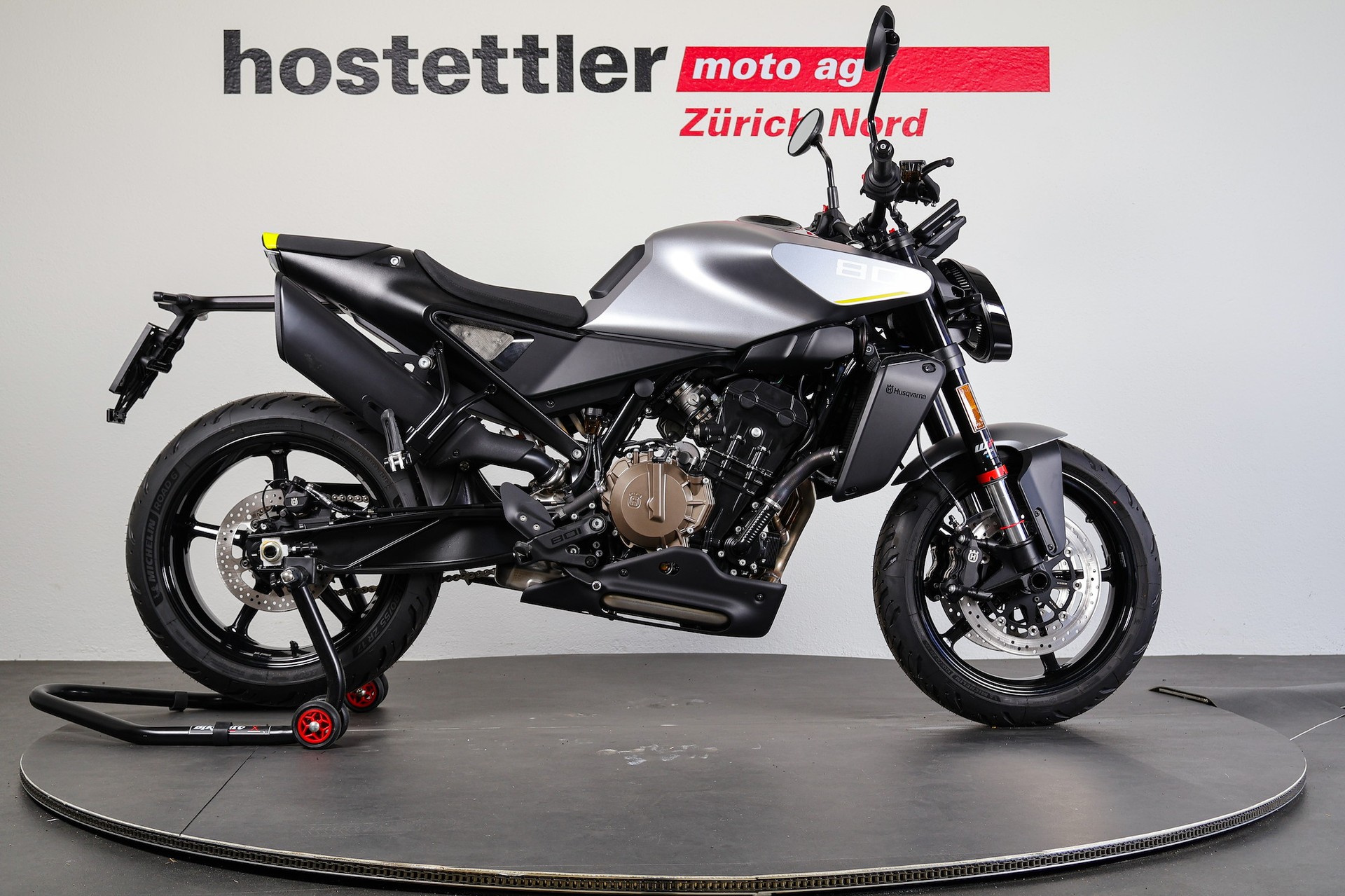 HUSQVARNA 801 Vitpilen L-showroom-element-1