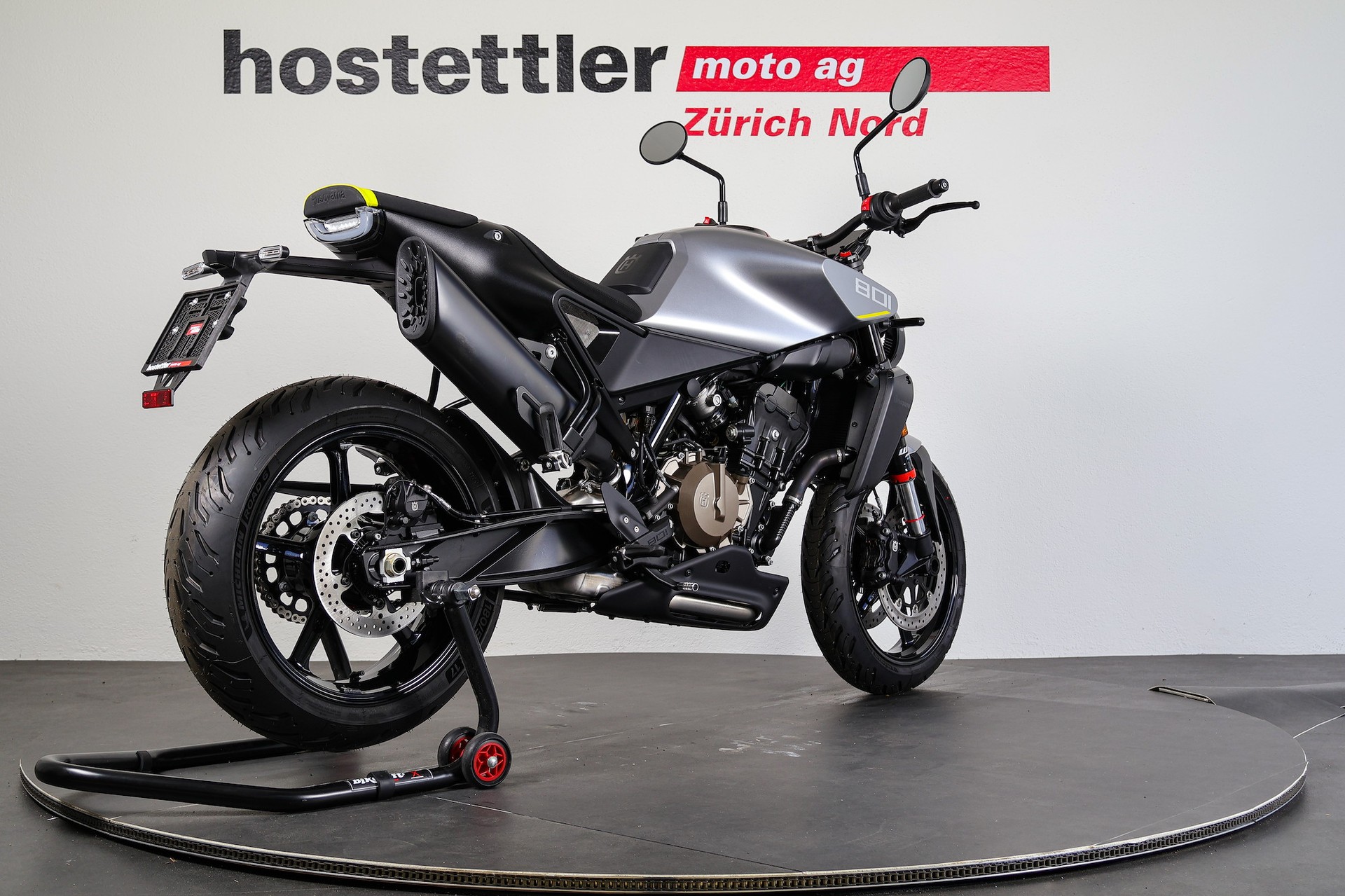 HUSQVARNA 801 Vitpilen L-showroom-element-2