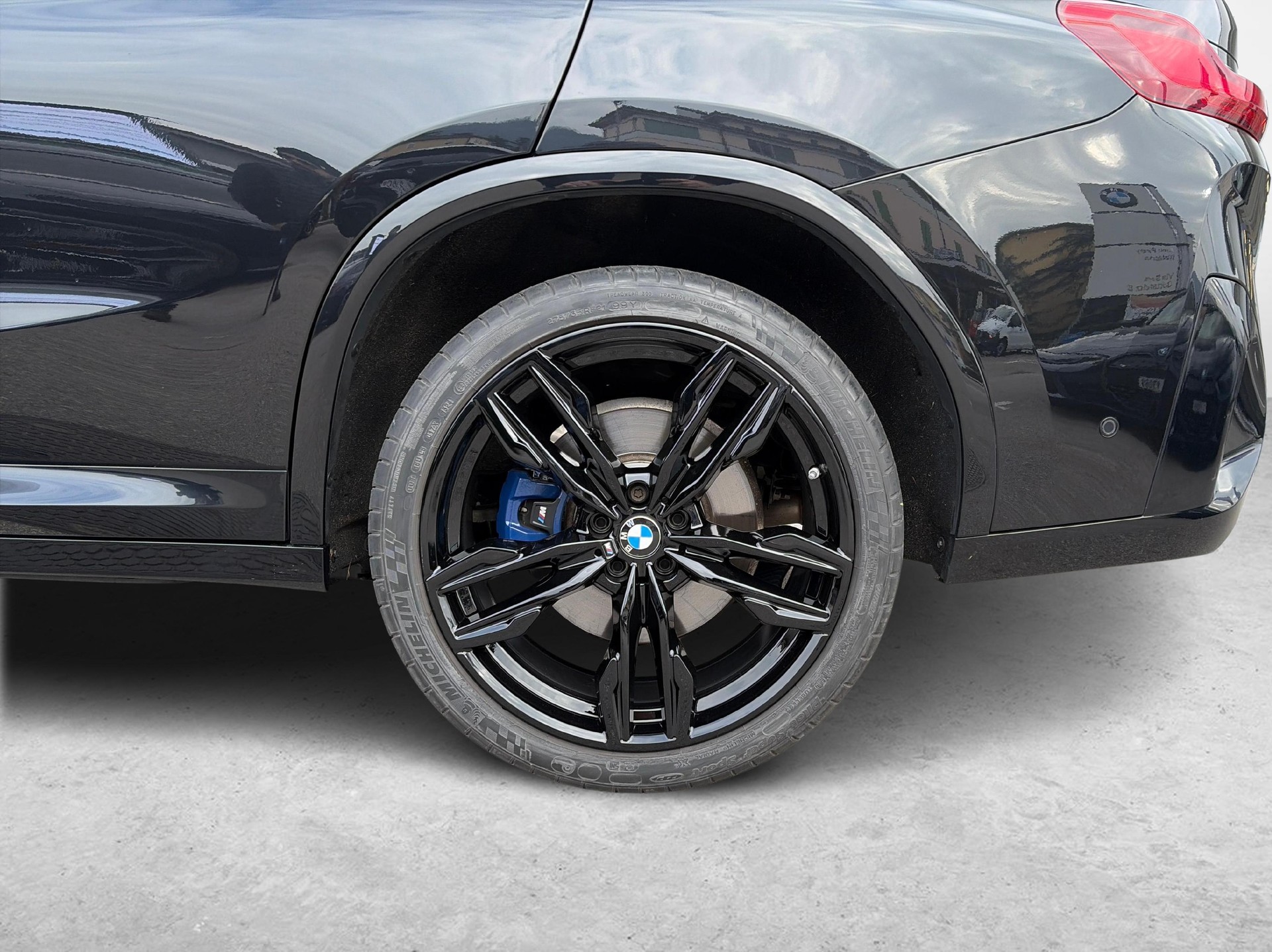 BMW X4 M40d-image-11