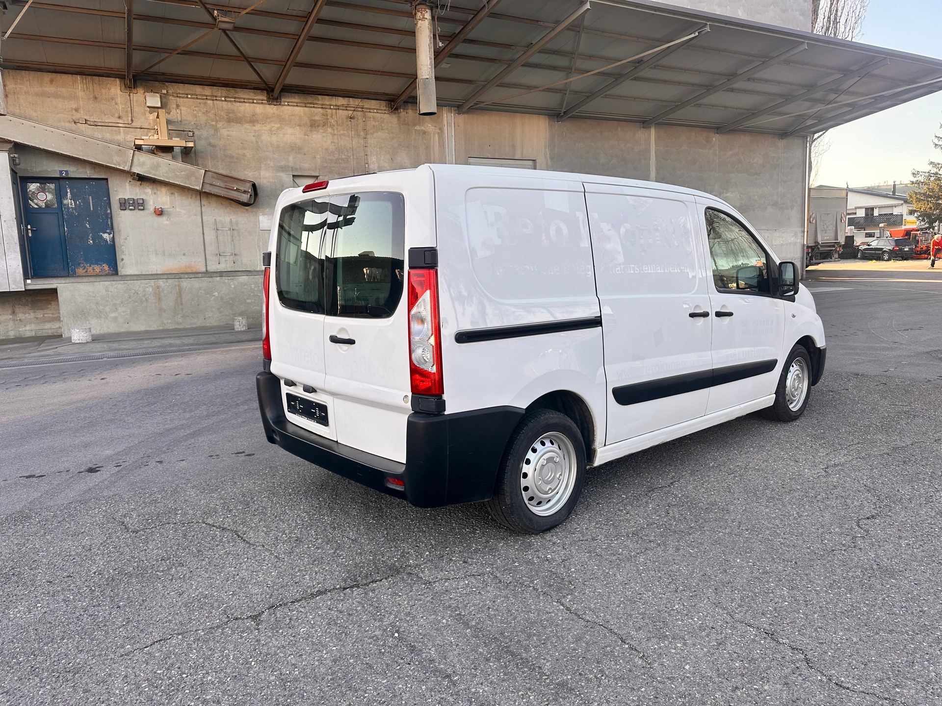 CITROEN Jumpy 1.6 HDi L1H1-image-4