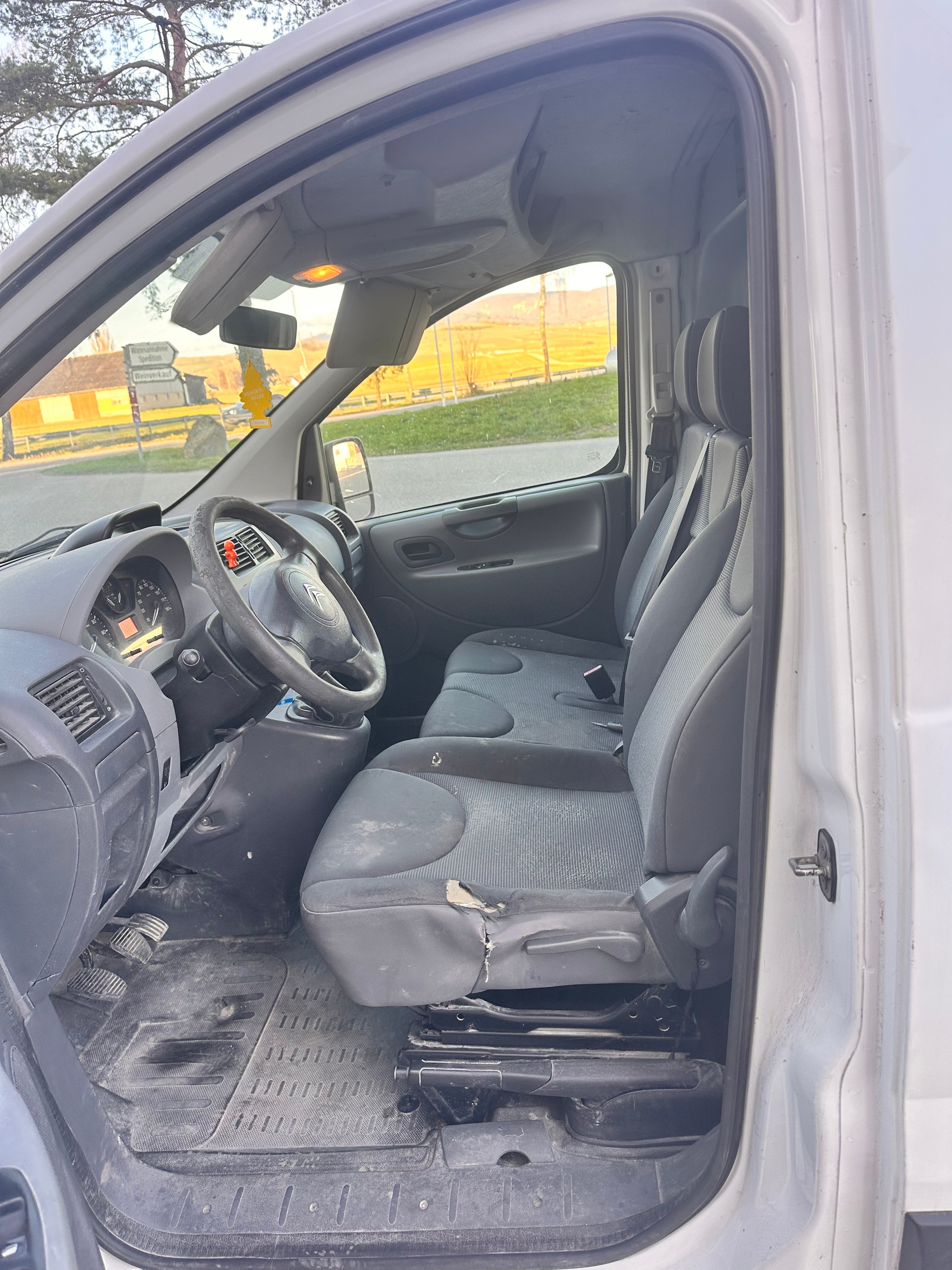 CITROEN Jumpy 1.6 HDi L1H1-image-9
