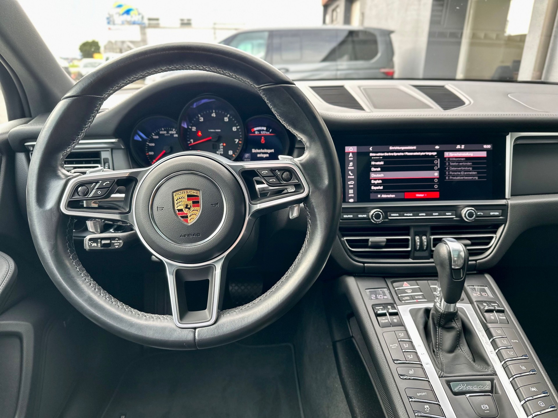 PORSCHE Macan PDK-image-7