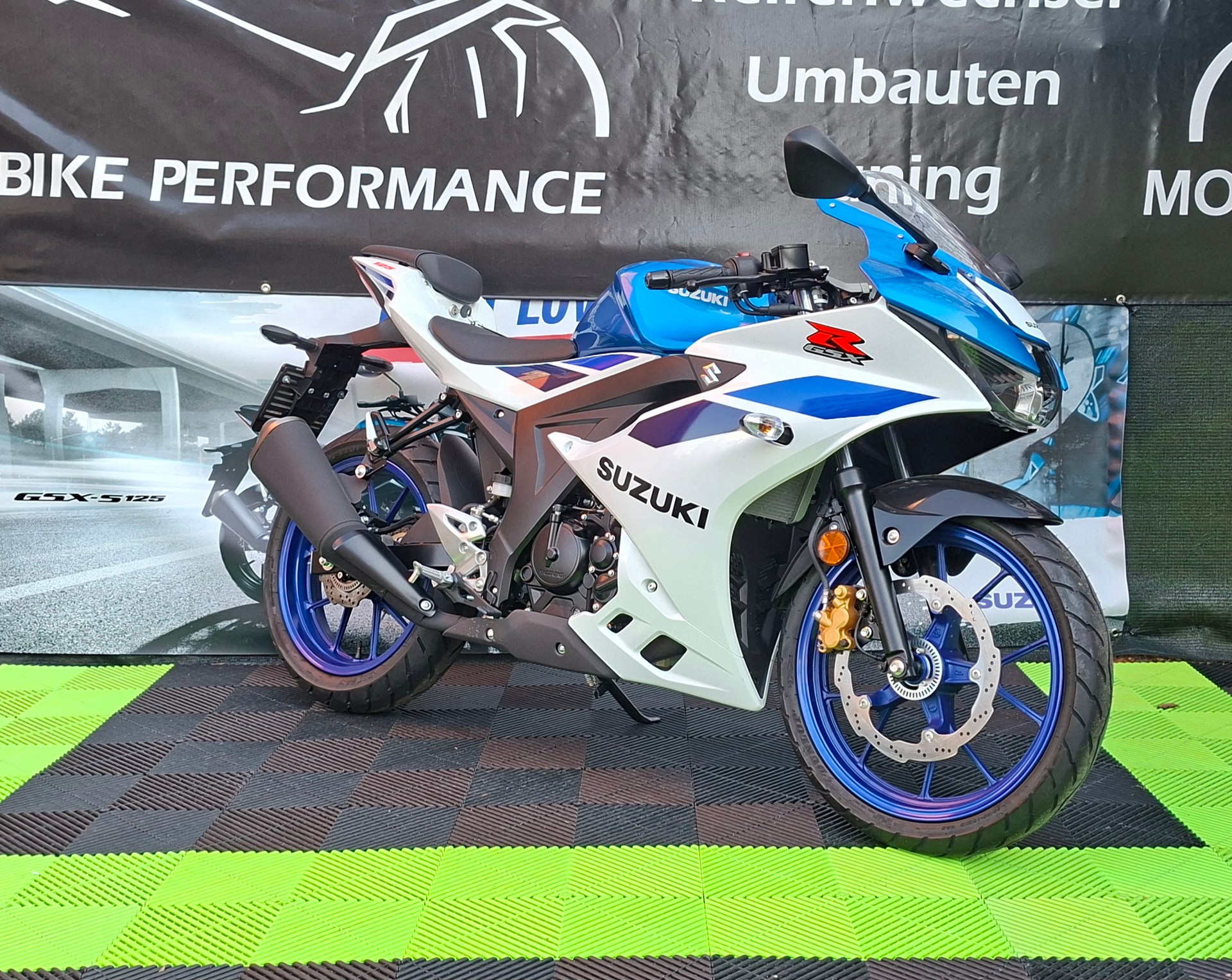 SUZUKI GSX-R 125-showroom-element-2