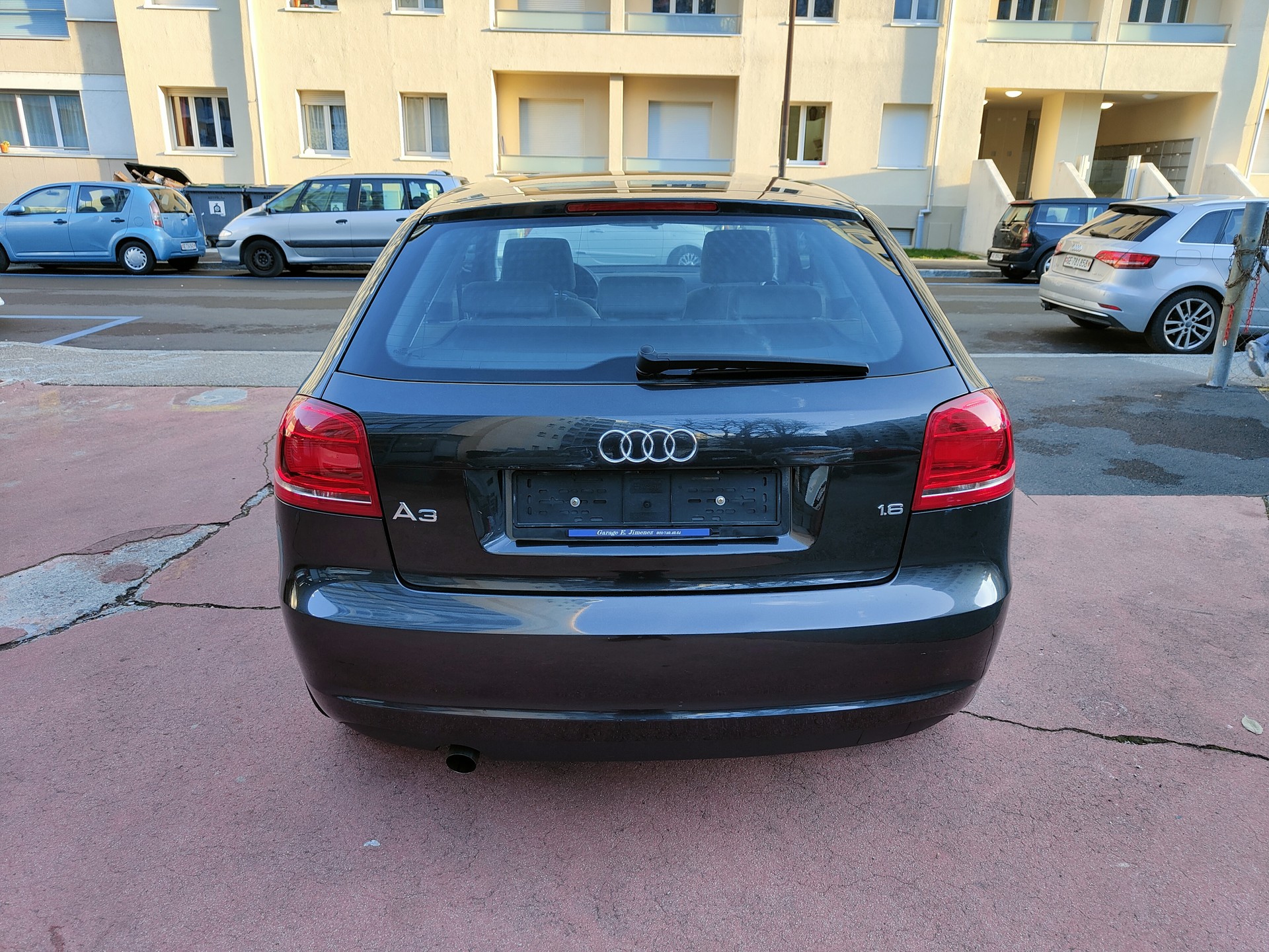 AUDI A3 1.6 Ambiente-image-2