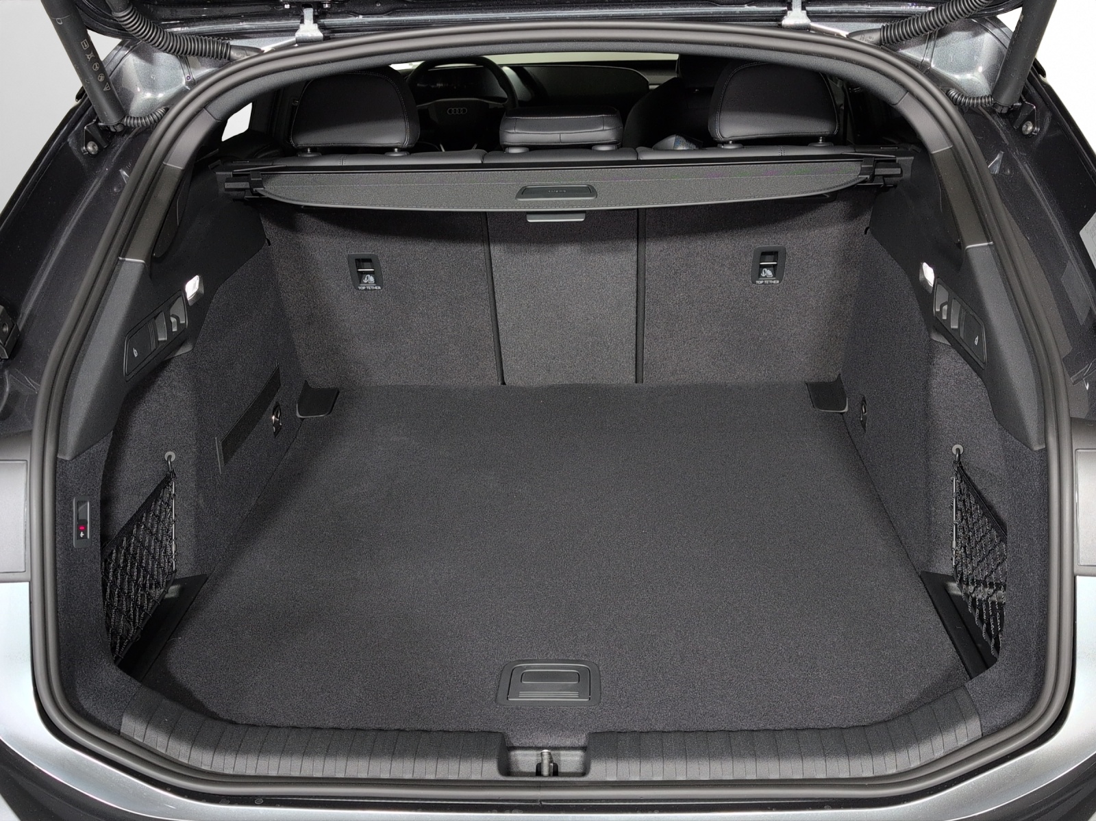 AUDI A6 Avant e-tron quattro-image-14