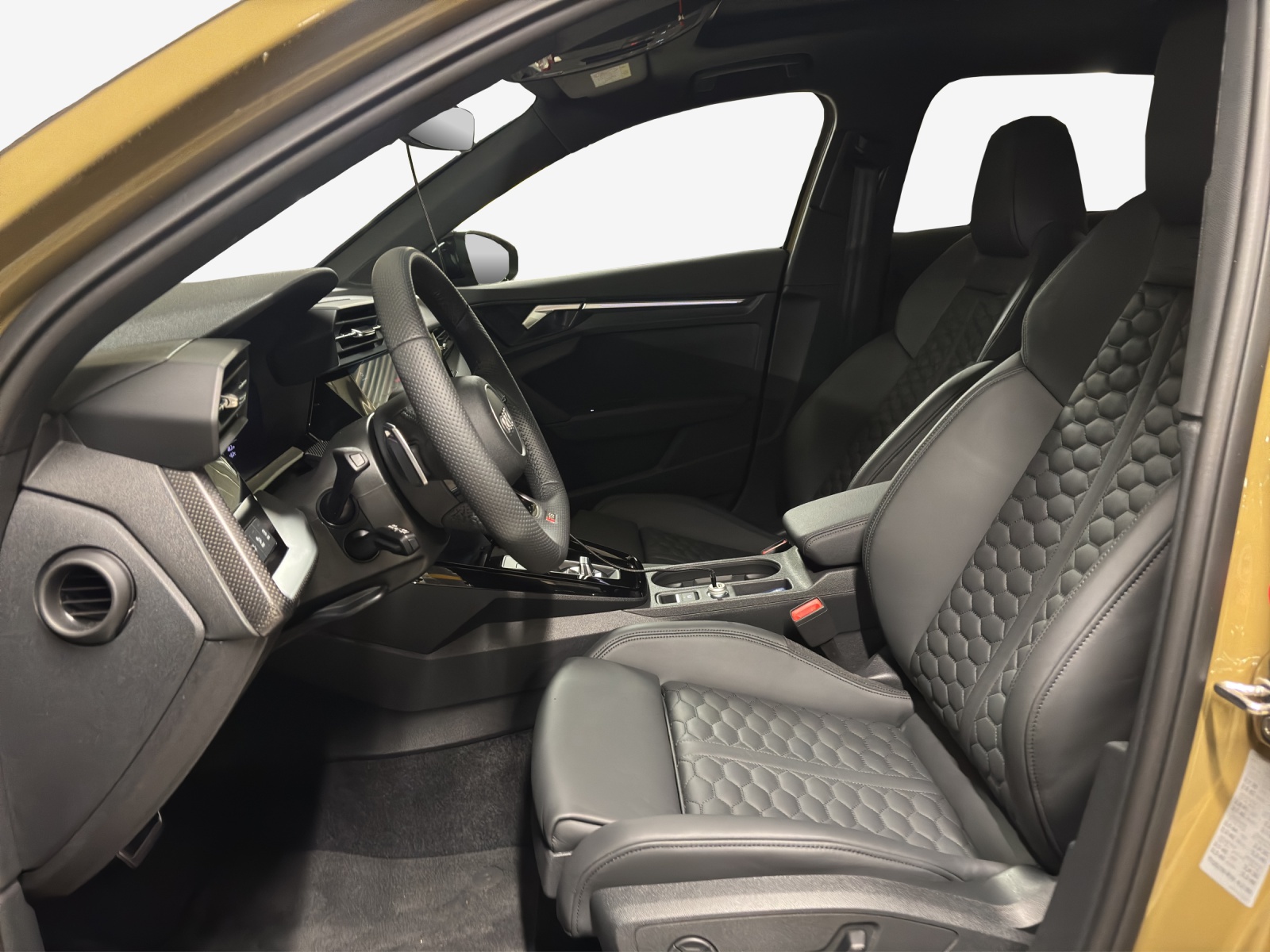 AUDI RS3 Sportback 2.5 TSI quattro S-tronic-image-4