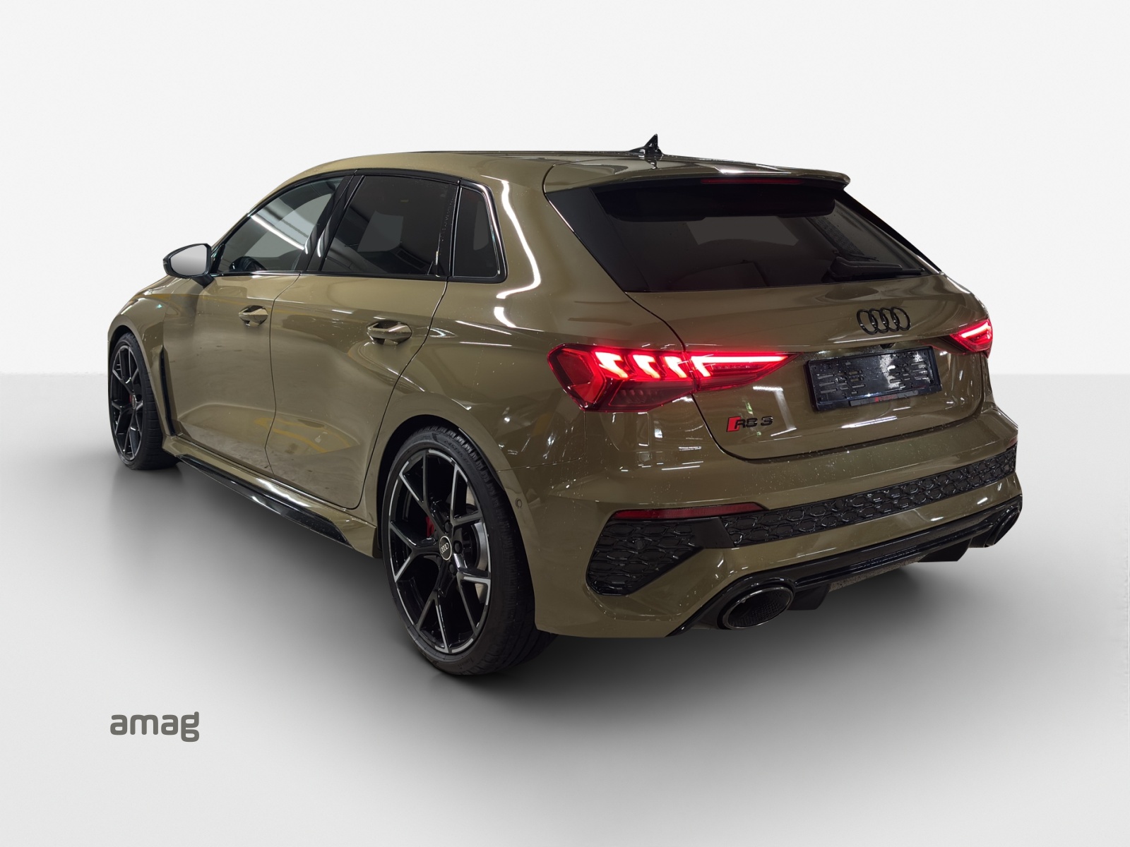 AUDI RS3 Sportback 2.5 TSI quattro S-tronic-image-2