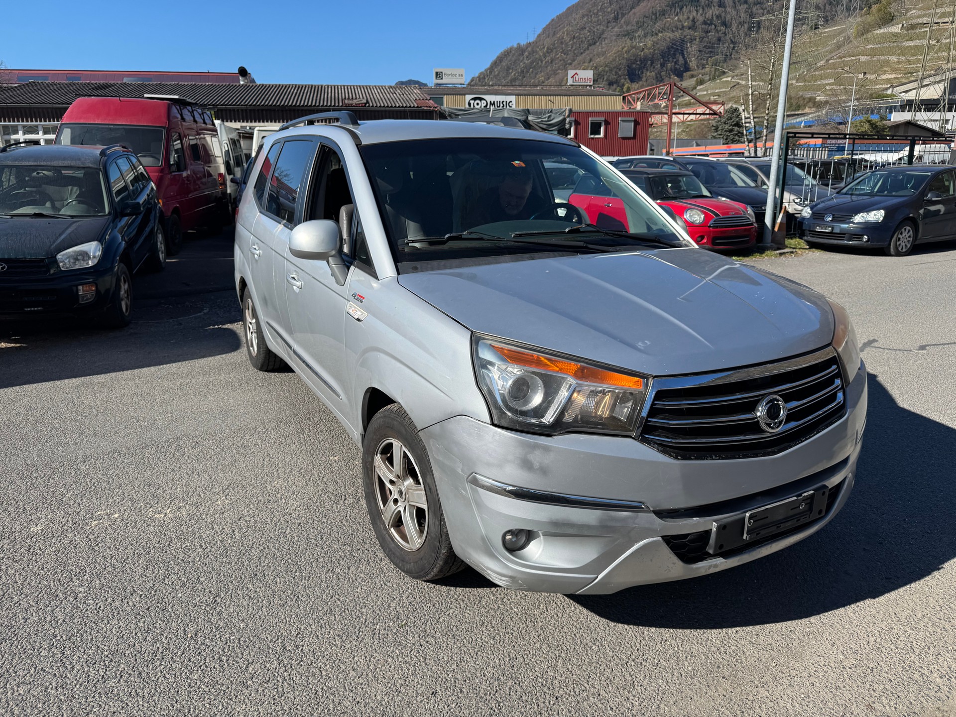 KGM-SsangYong Rodius SV200 e-XDi Sapphire 4WD E-Tronic