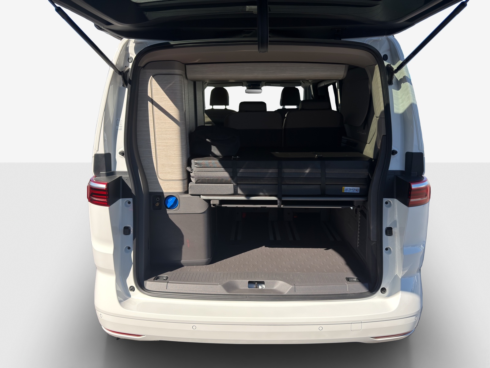 VW California 2.0 TSI Ocean Liberty-image-12