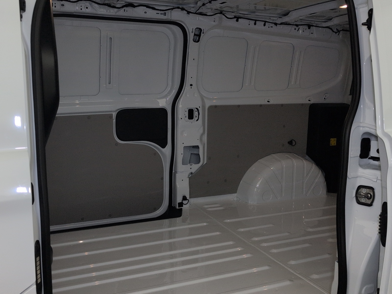 VW e-Transporter 70 kWh Lang-image-7