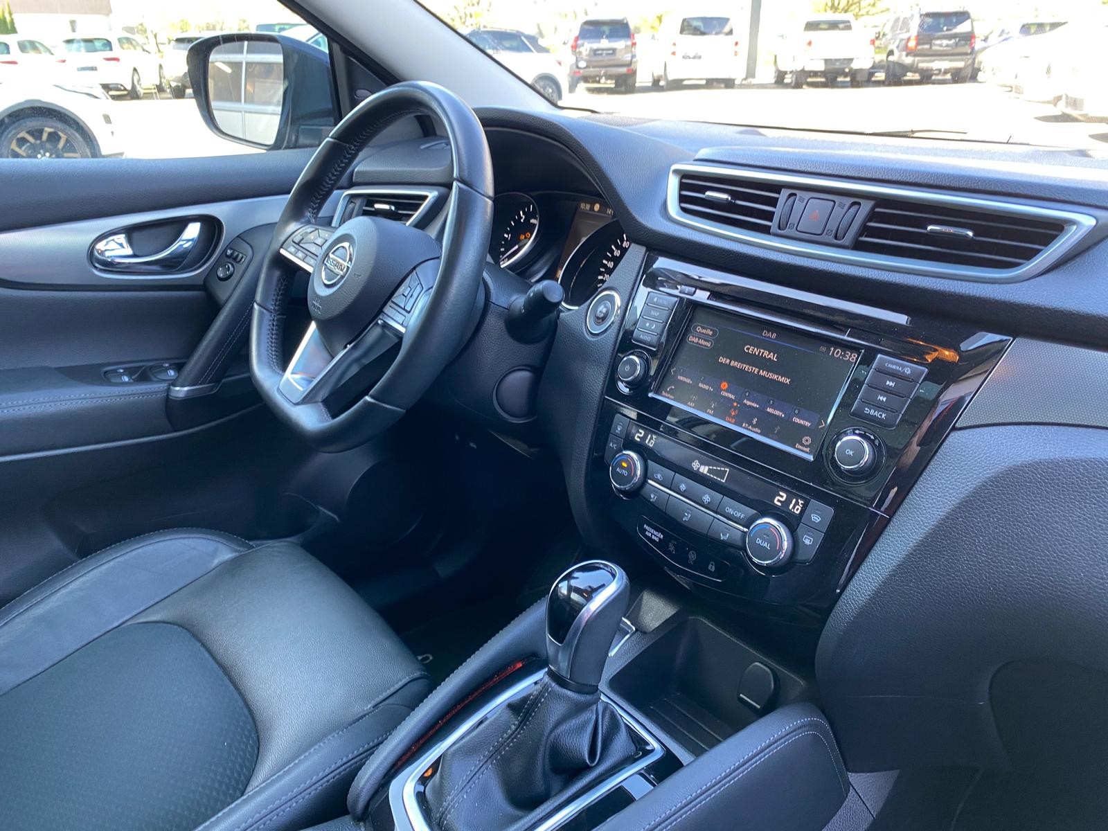 NISSAN Qashqai 1.7 dCi tekna+ Xtronic ALL-MODE 4x4-image-6