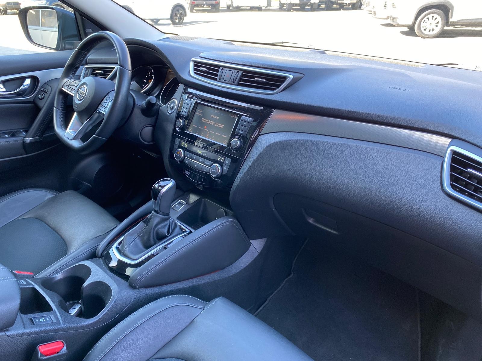 NISSAN Qashqai 1.7 dCi tekna+ Xtronic ALL-MODE 4x4-image-5
