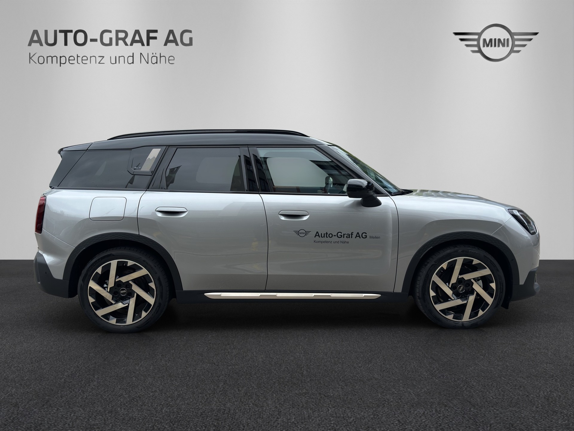 MINI SE "Favoured Trim"-image-5