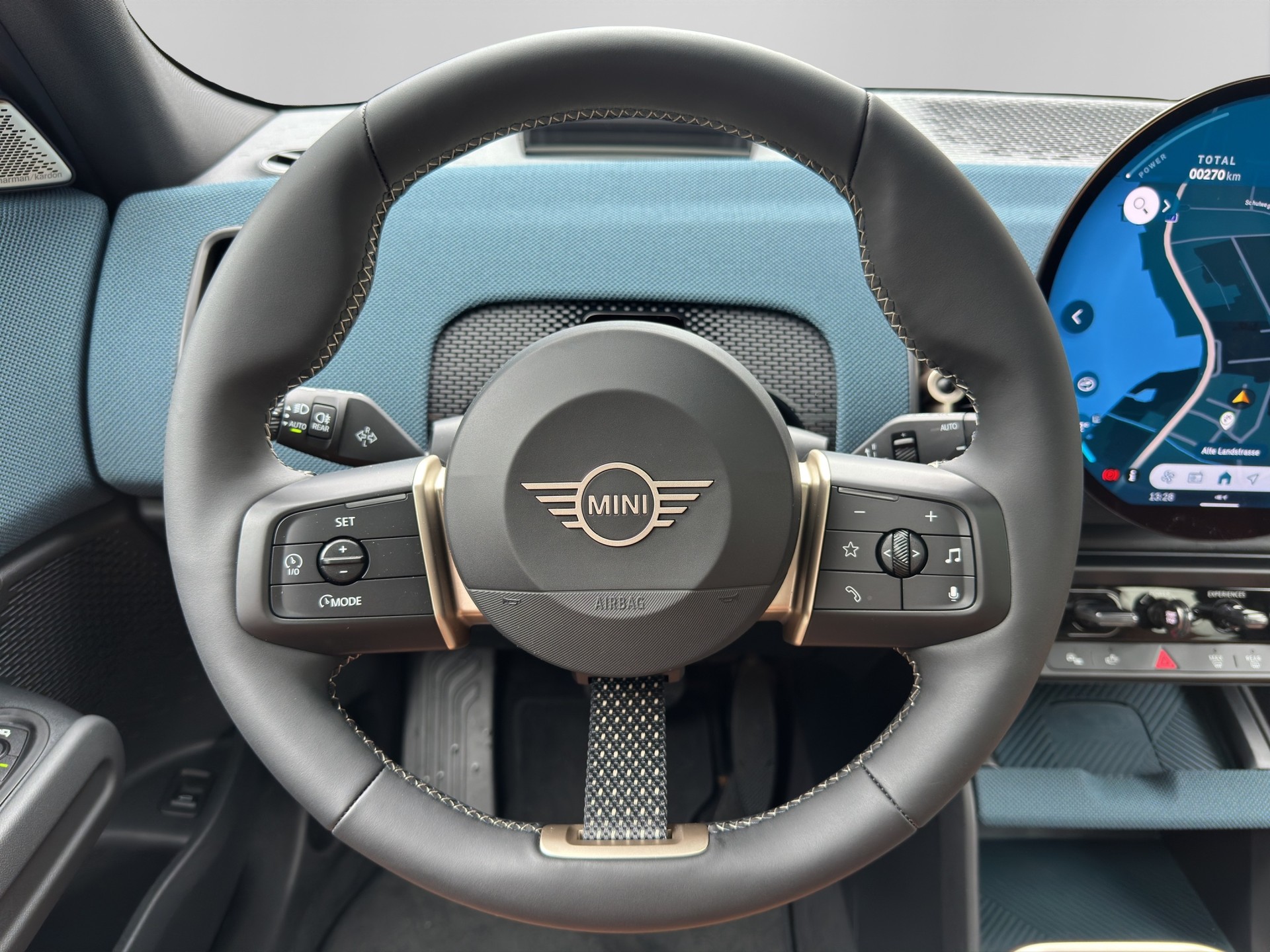 MINI SE "Favoured Trim"-image-15