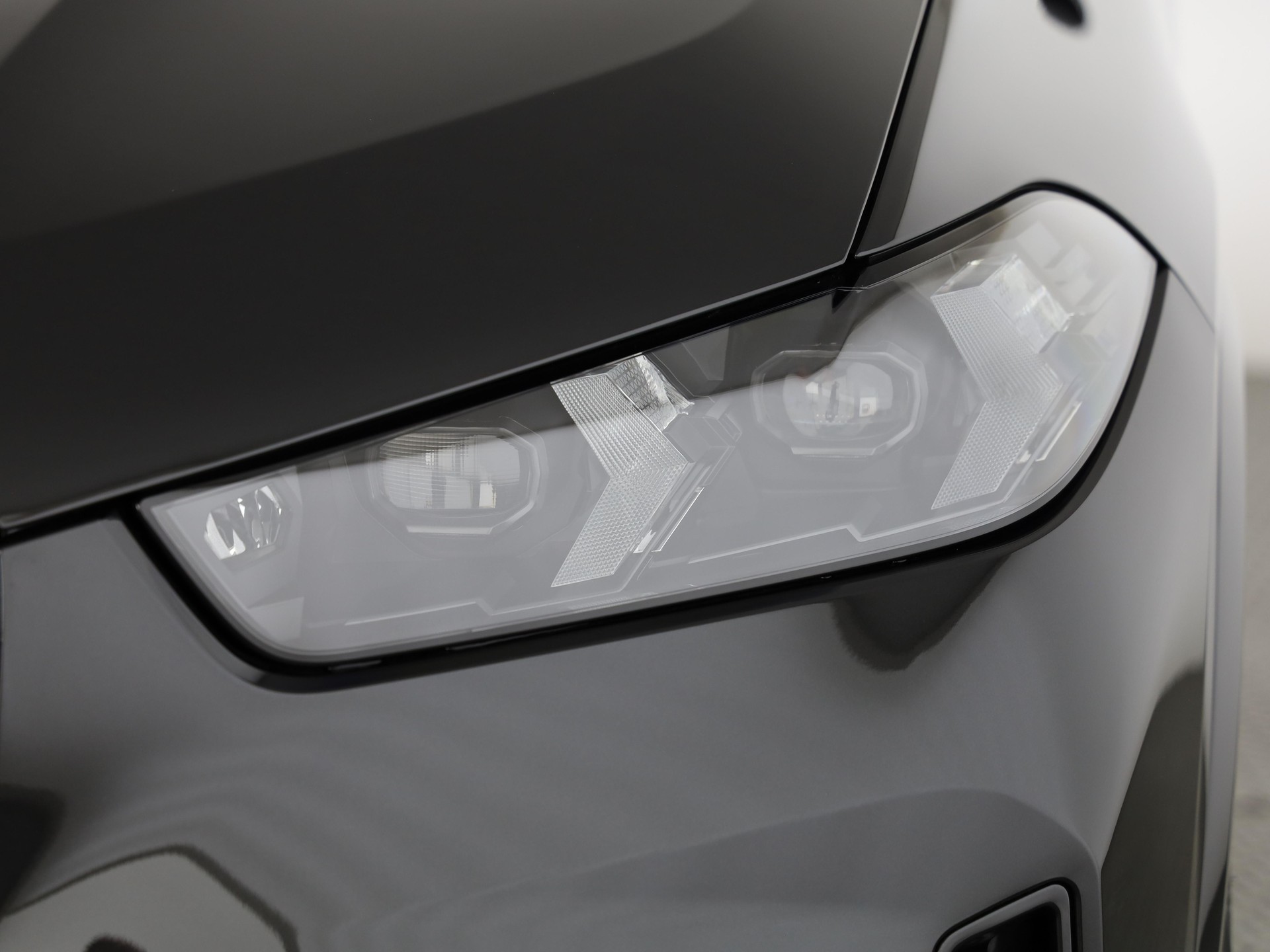 BMW X5 M60i xDrive-image-5