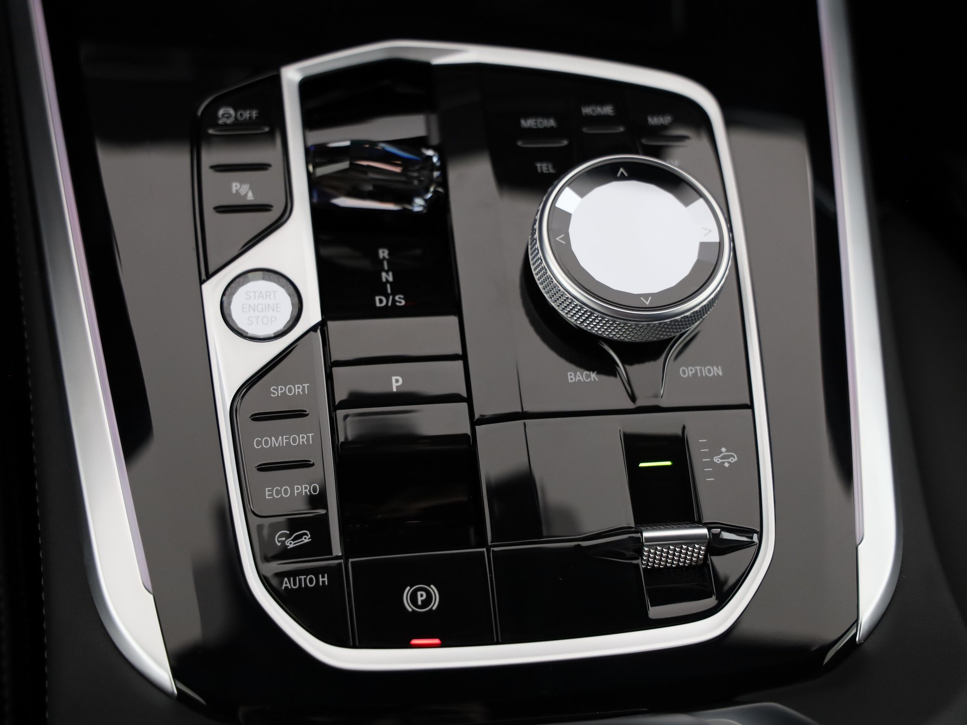 BMW X5 M60i xDrive-image-18