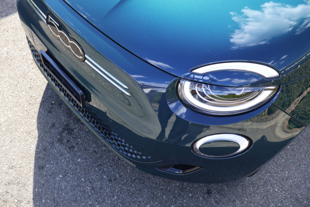 FIAT 500 Cabrio La Prima-image-7