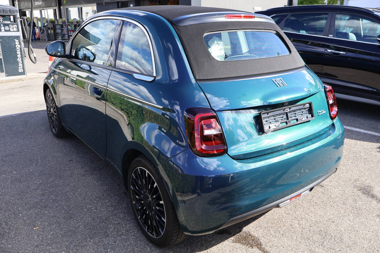 FIAT 500 Cabrio La Prima-image-4