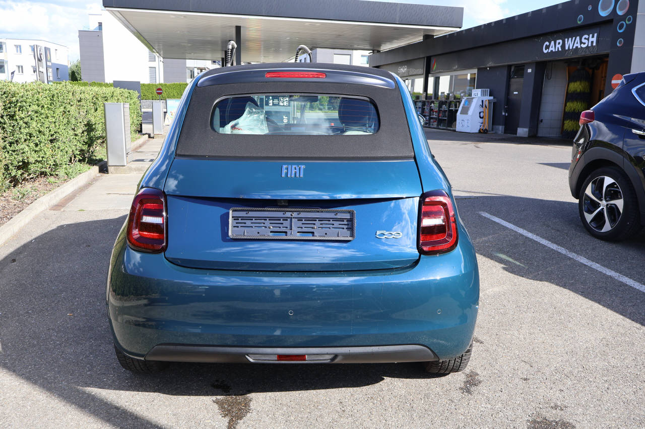 FIAT 500 Cabrio La Prima-image-2