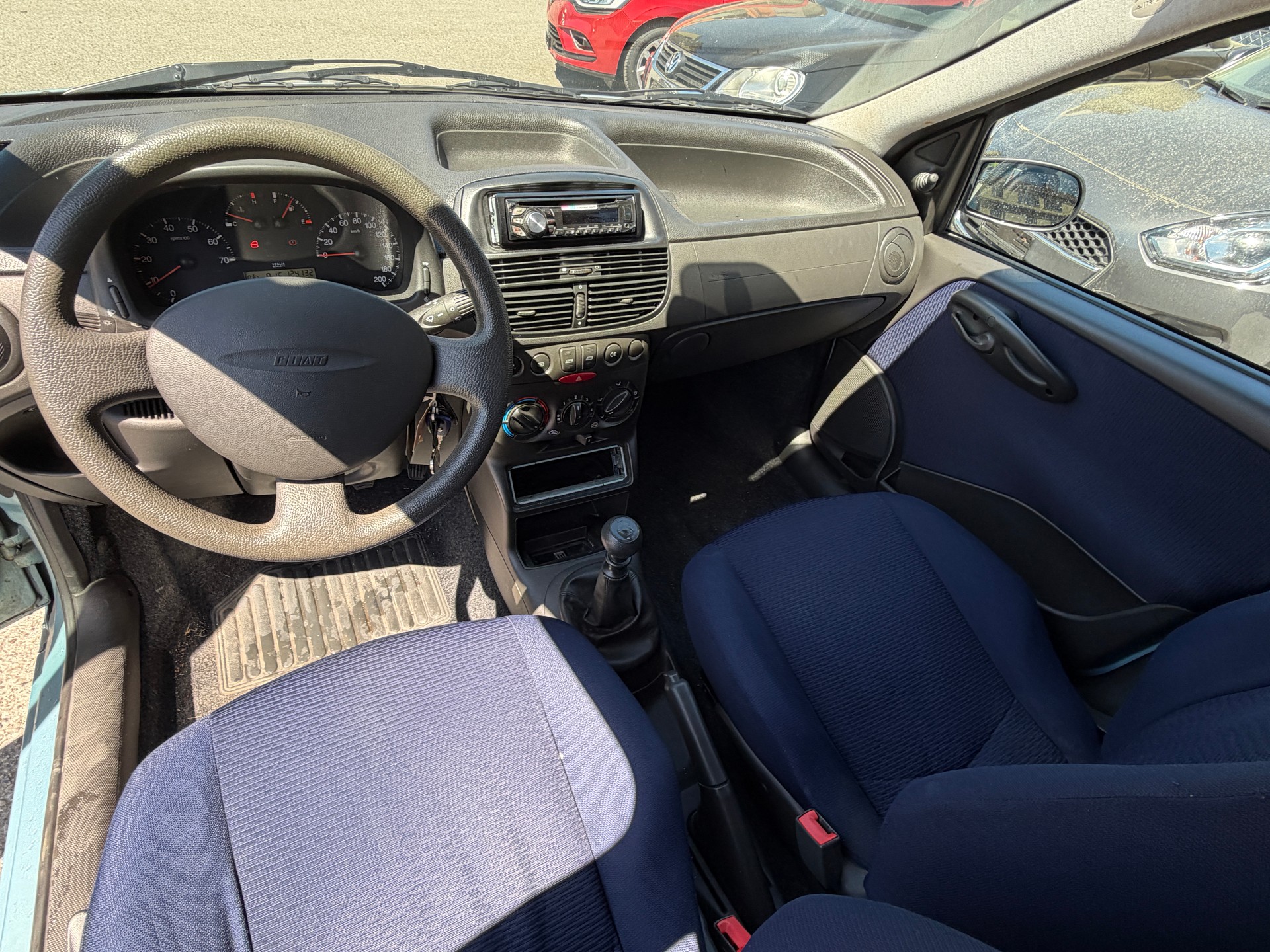 FIAT Punto 1.2 16V Dynamic-image-5