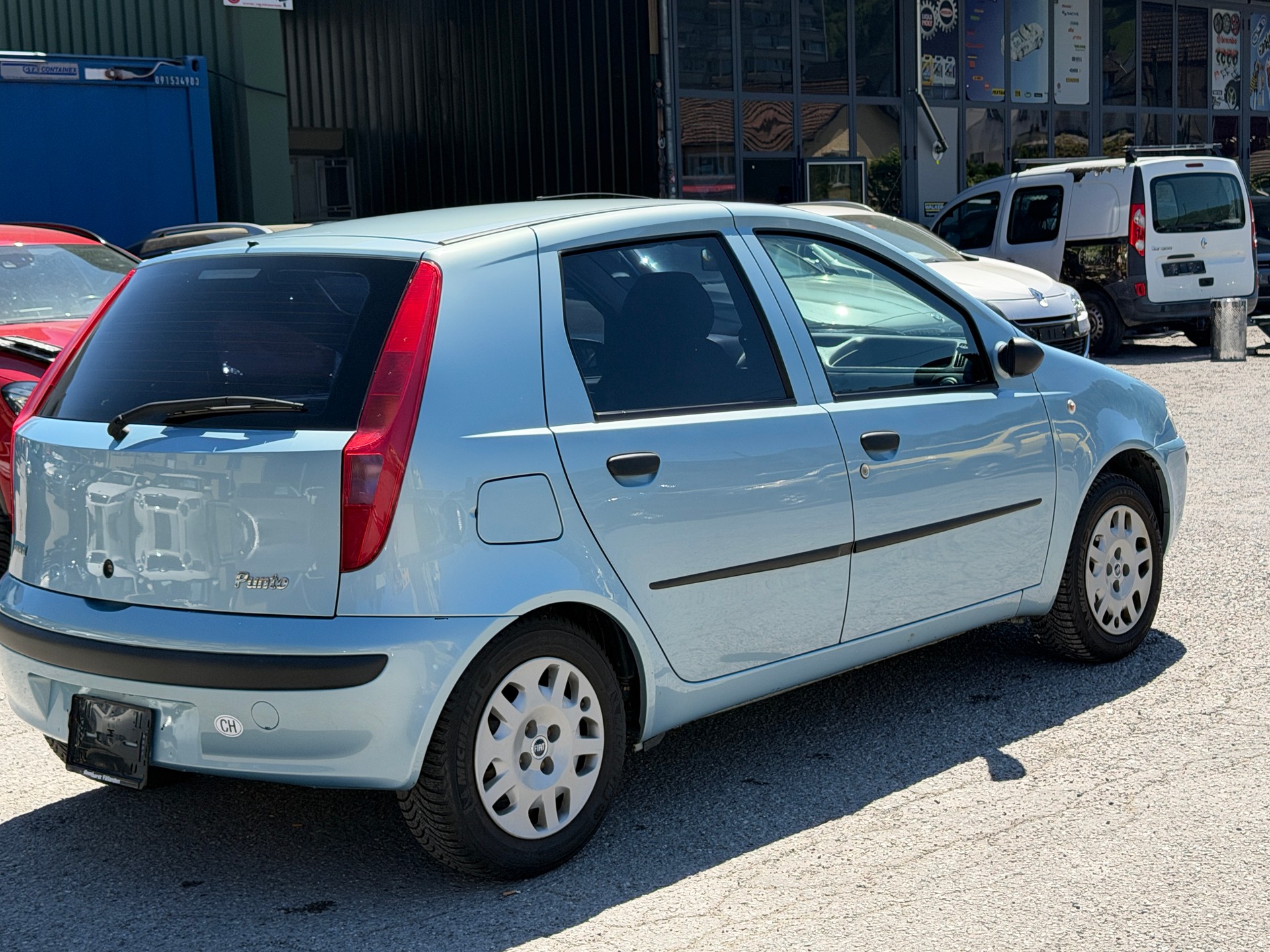 FIAT Punto 1.2 16V Dynamic-image-13