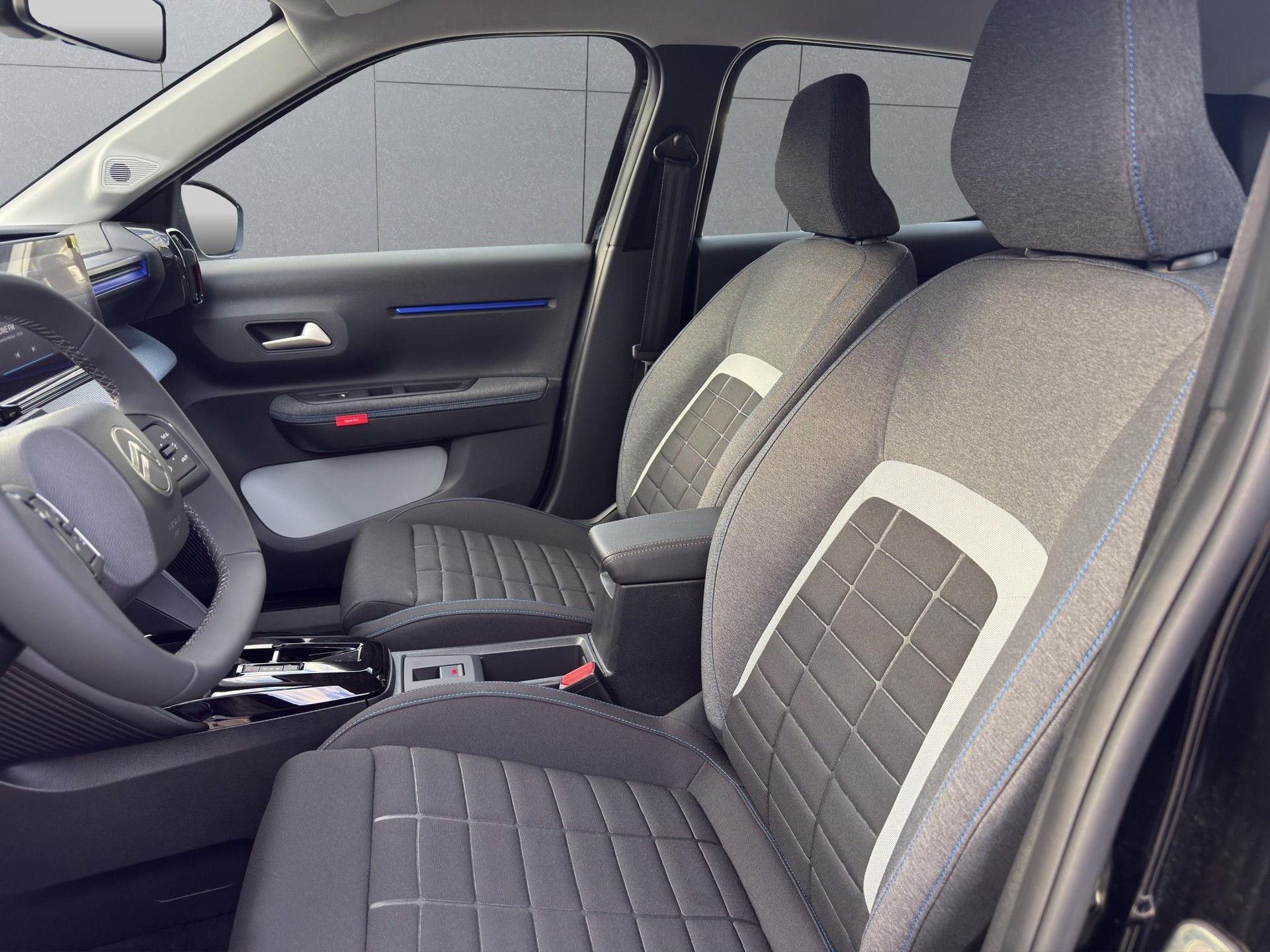 CITROEN C3 1.2 Hybrid Tonic-image-7