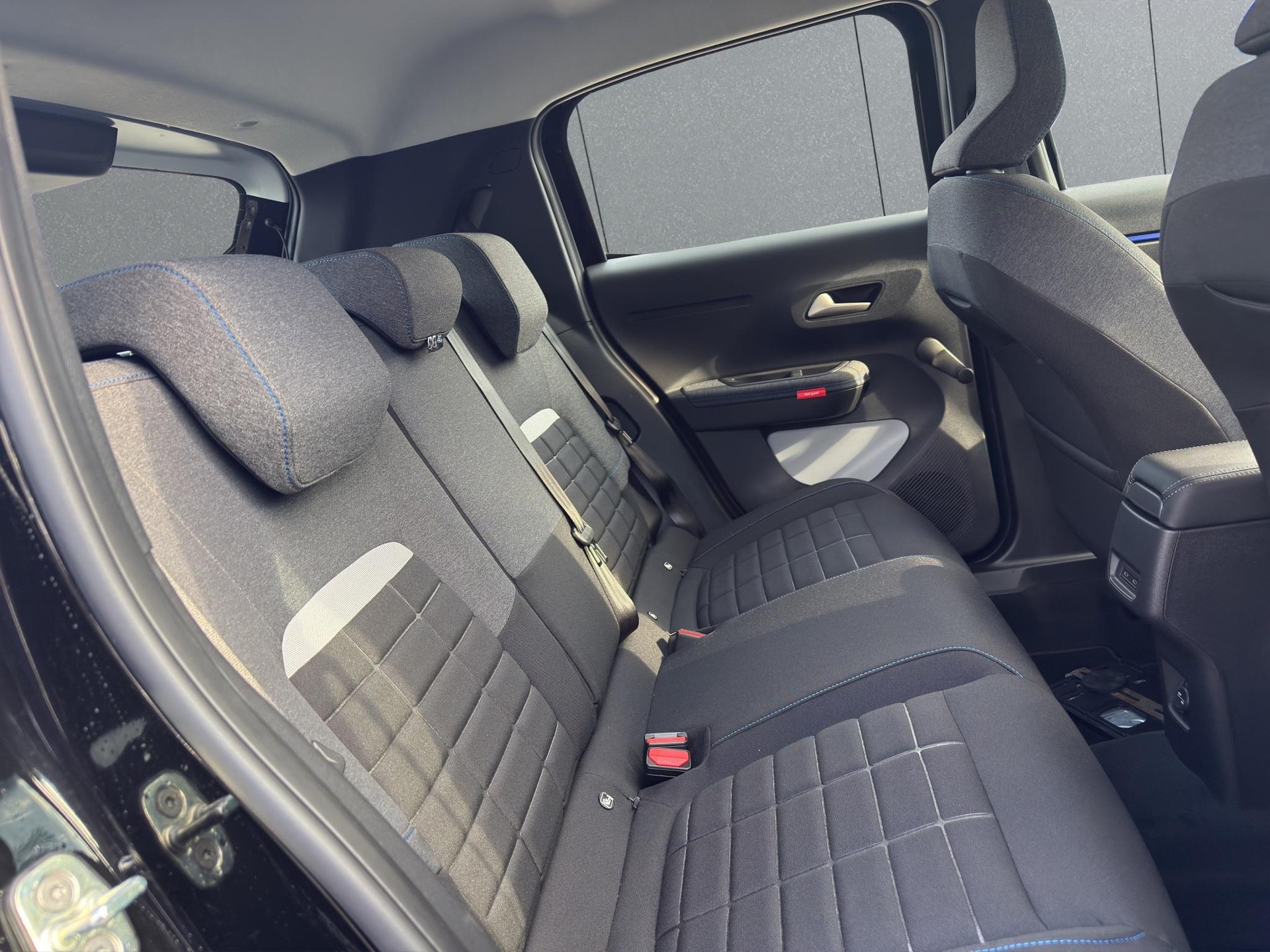CITROEN C3 1.2 Hybrid Tonic-image-15