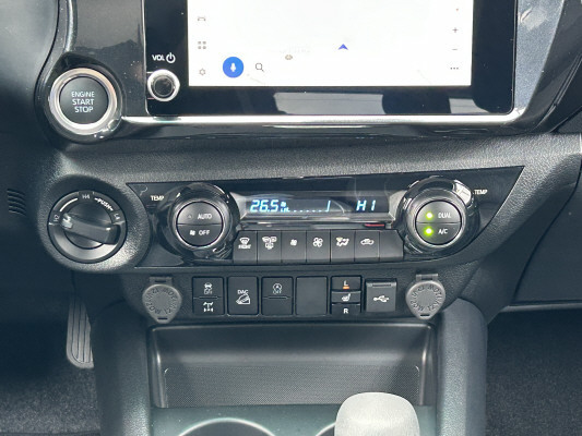 TOYOTA Hilux 2.4d Style DC 4x4 A-image-12